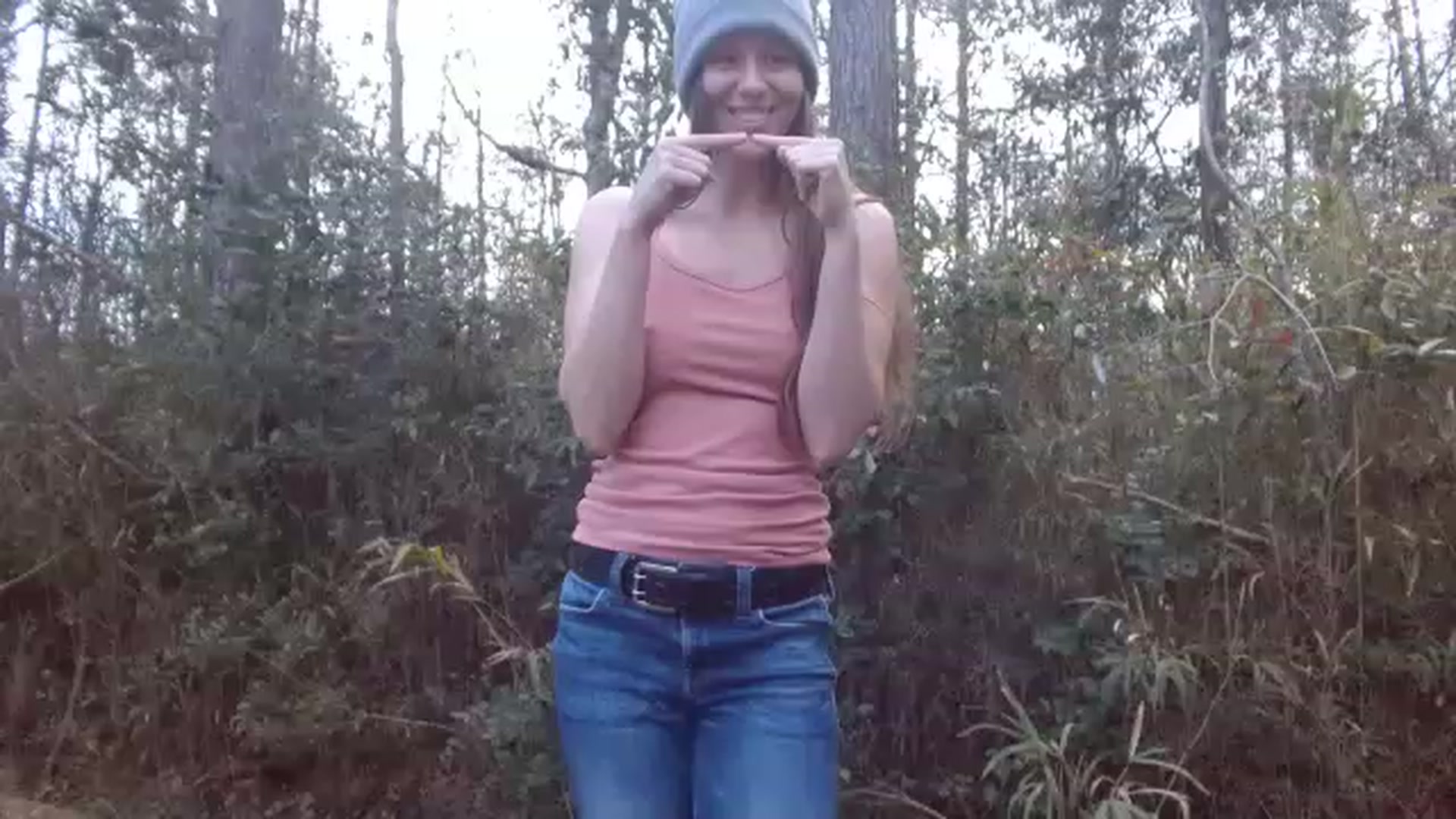 Gallery image thumbnail from GirlOffGrid's myfreecams stream on, 12/30/2022, 20:12 image 4 of 20