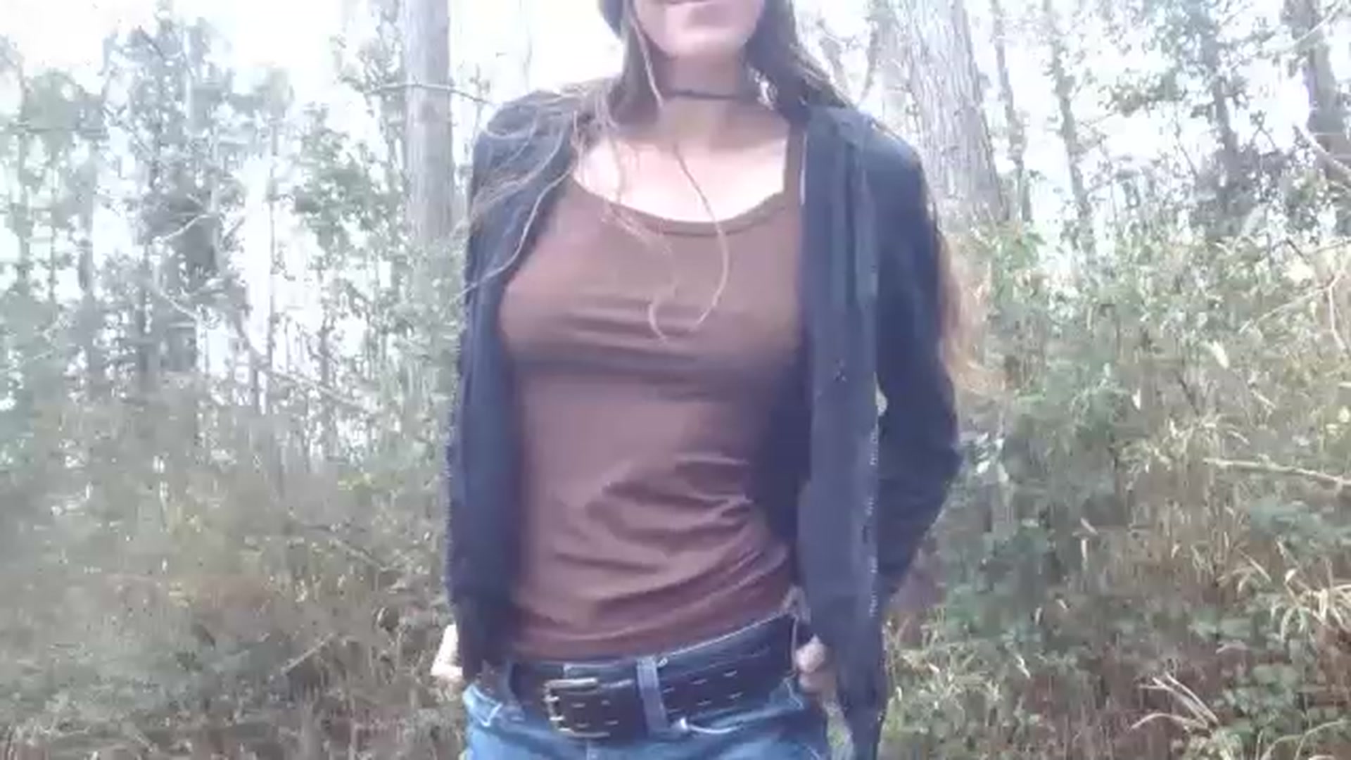 Gallery image thumbnail from GirlOffGrid's myfreecams stream on, 01/30/2023, 19:44 image 6 of 20