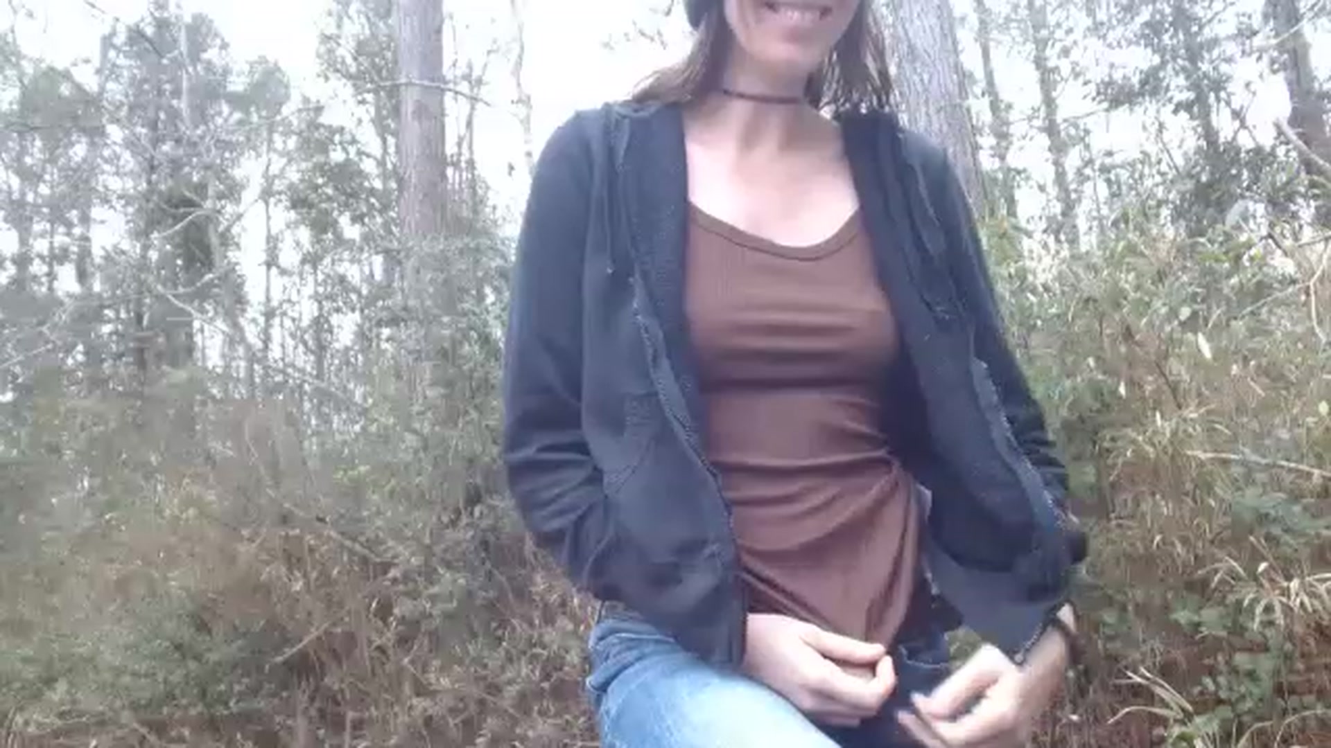 Gallery image thumbnail from GirlOffGrid's myfreecams stream on, 01/30/2023, 19:44 image 8 of 20
