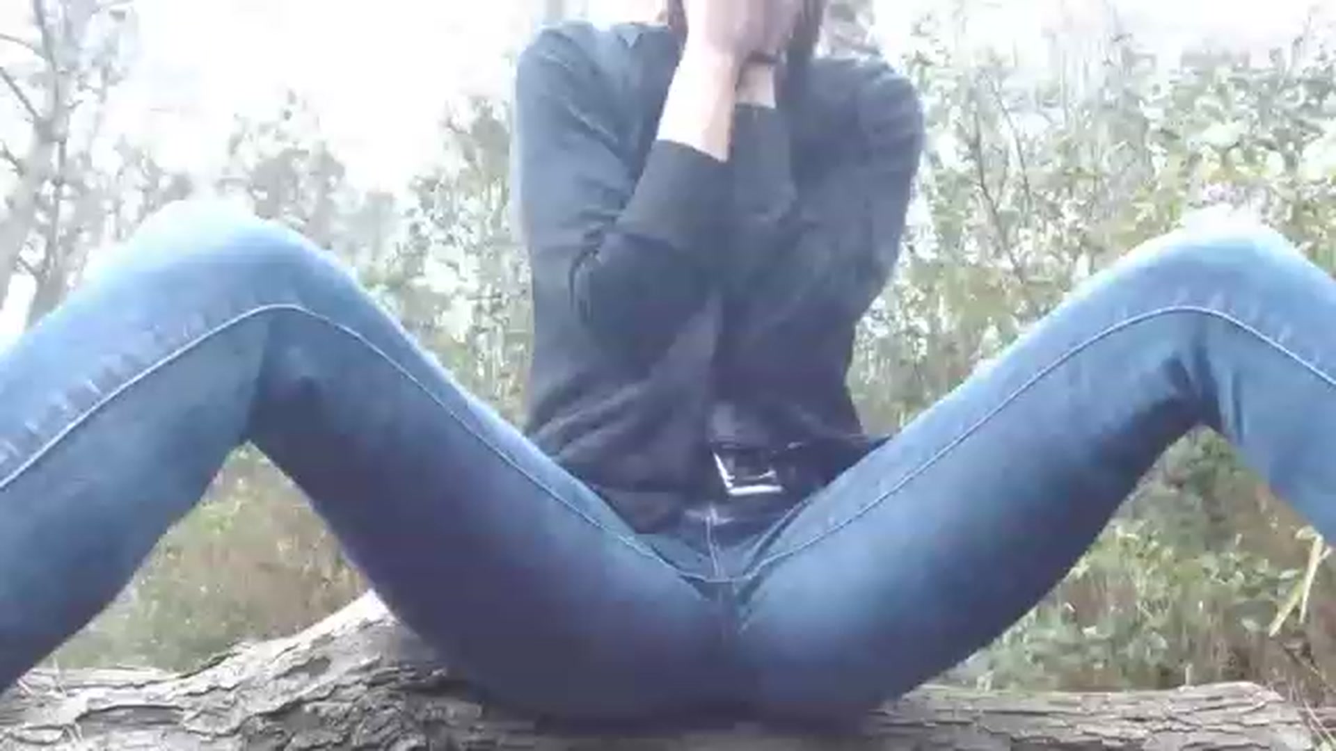 Gallery image thumbnail from GirlOffGrid's myfreecams stream on, 01/30/2023, 20:41 image 17 of 20