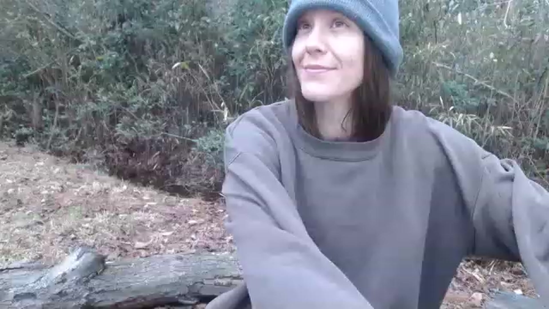 Gallery image thumbnail from GirlOffGrid's myfreecams stream on, 01/31/2023, 22:30 image 19 of 20
