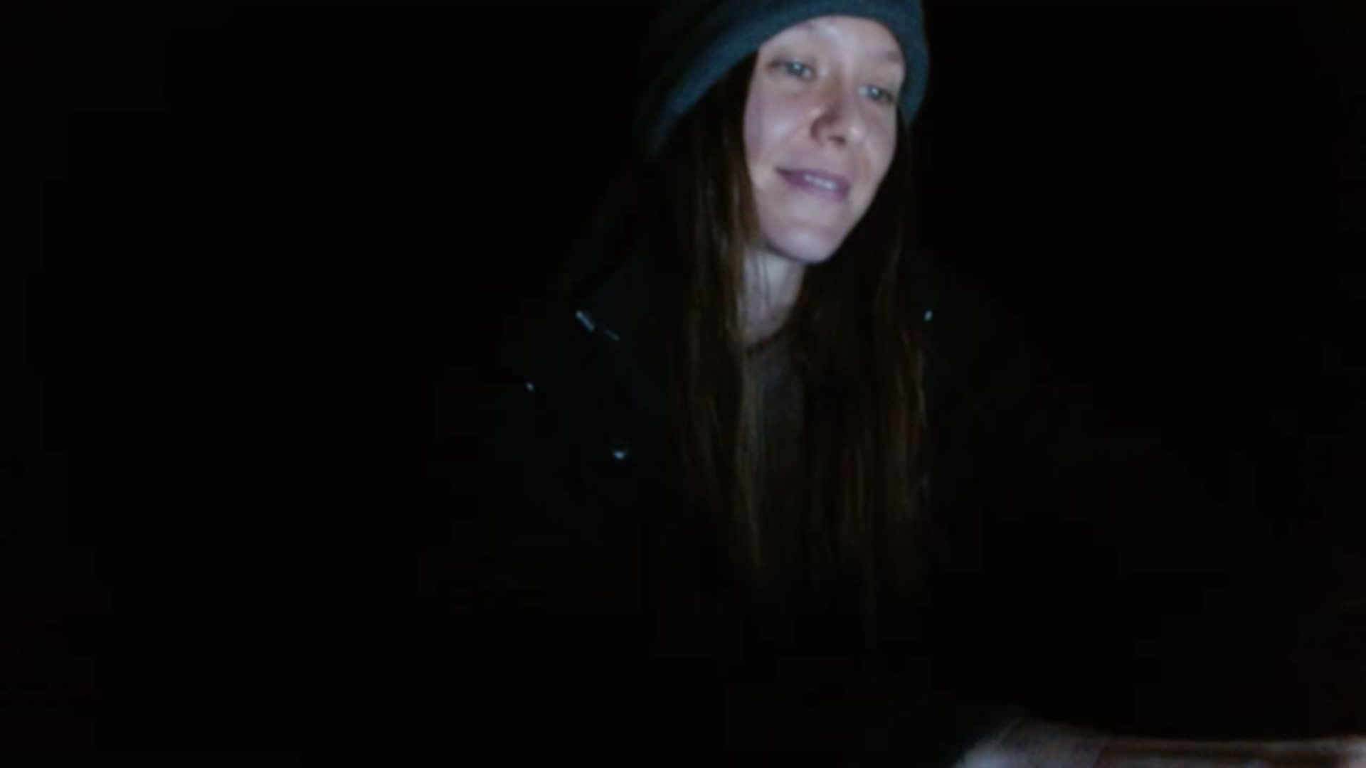 Gallery image thumbnail from GirlOffGrid's myfreecams stream on, 01/31/2023, 23:58 image 14 of 20