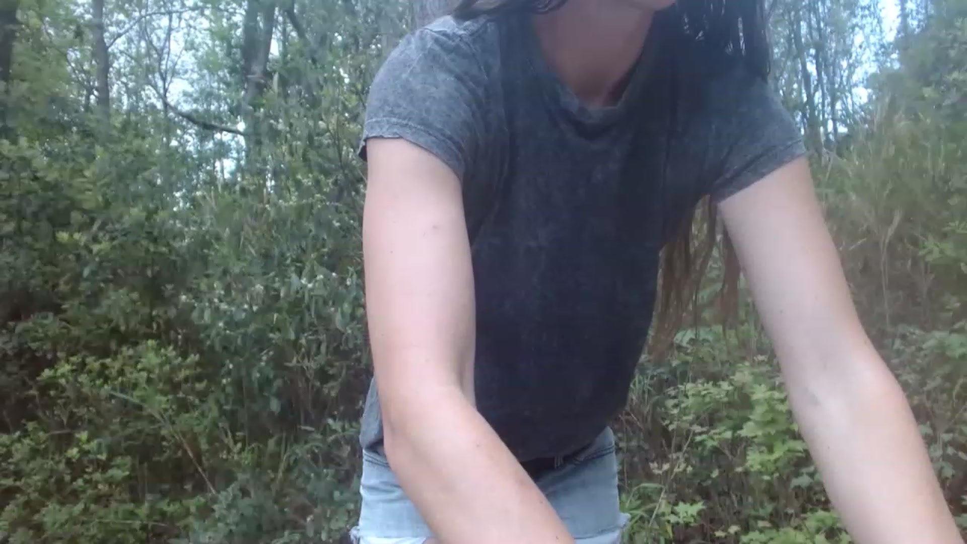 Gallery image thumbnail from GirlOffGrid's myfreecams stream on, 04/07/2023, 16:18 image 17 of 20