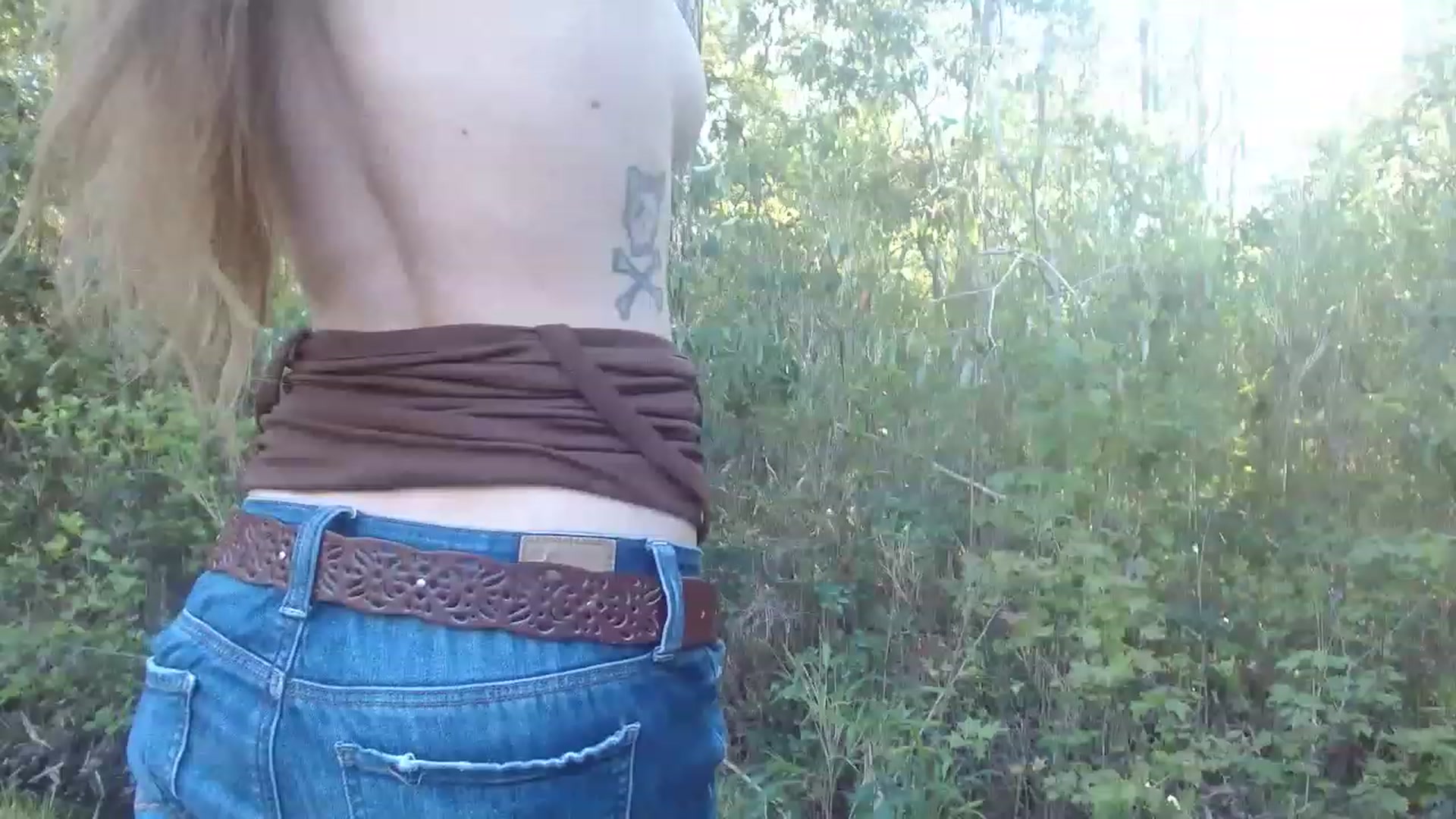 Gallery image thumbnail from GirlOffGrid's myfreecams stream on, 04/11/2023, 22:26 image 17 of 20