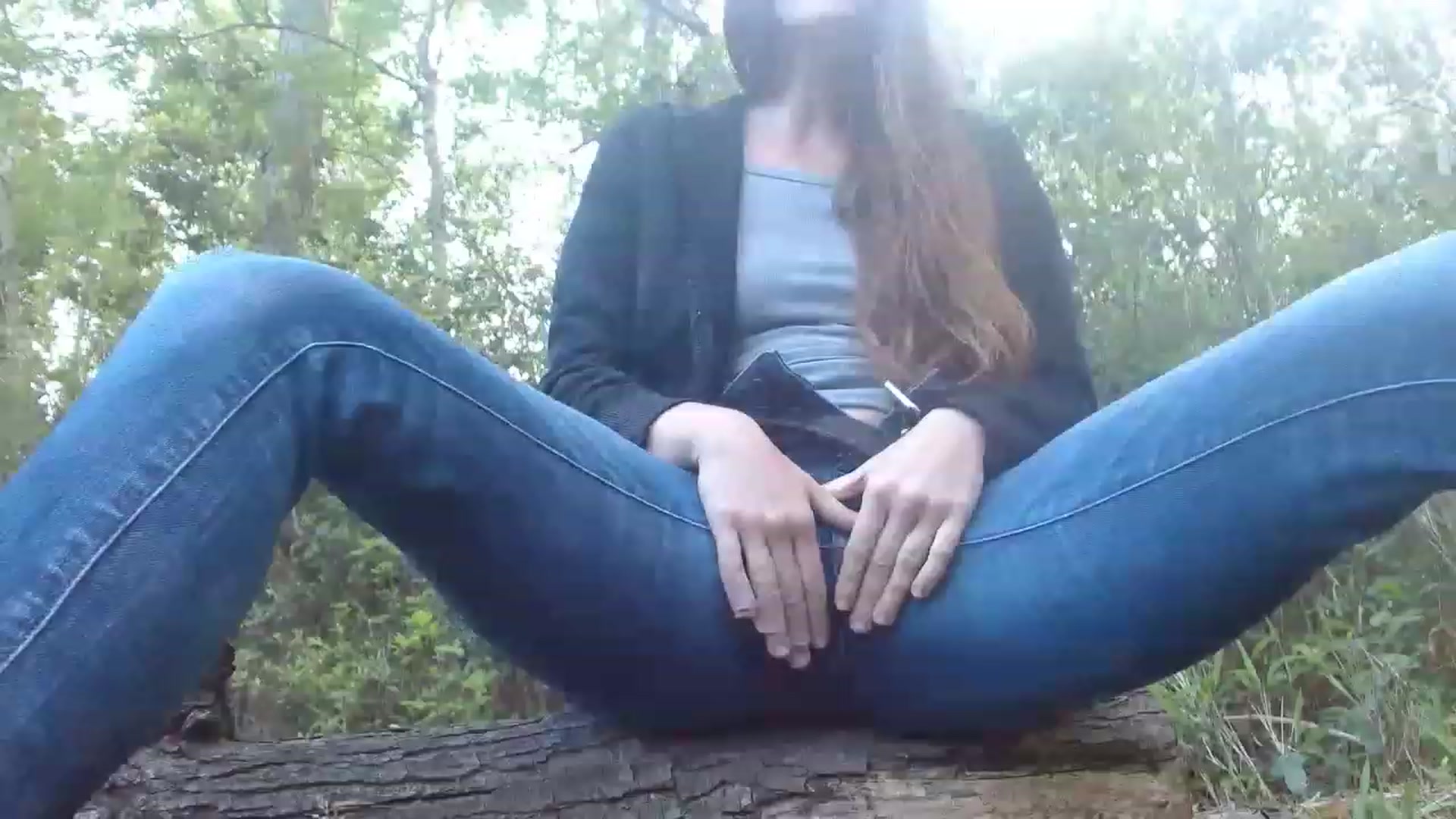 Gallery image thumbnail from GirlOffGrid's myfreecams stream on, 04/13/2023, 22:55 image 1 of 20