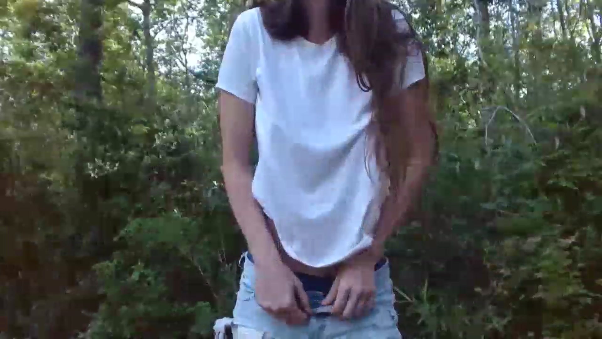 Gallery image thumbnail from GirlOffGrid's myfreecams stream on, 04/15/2023, 21:22 image 15 of 20