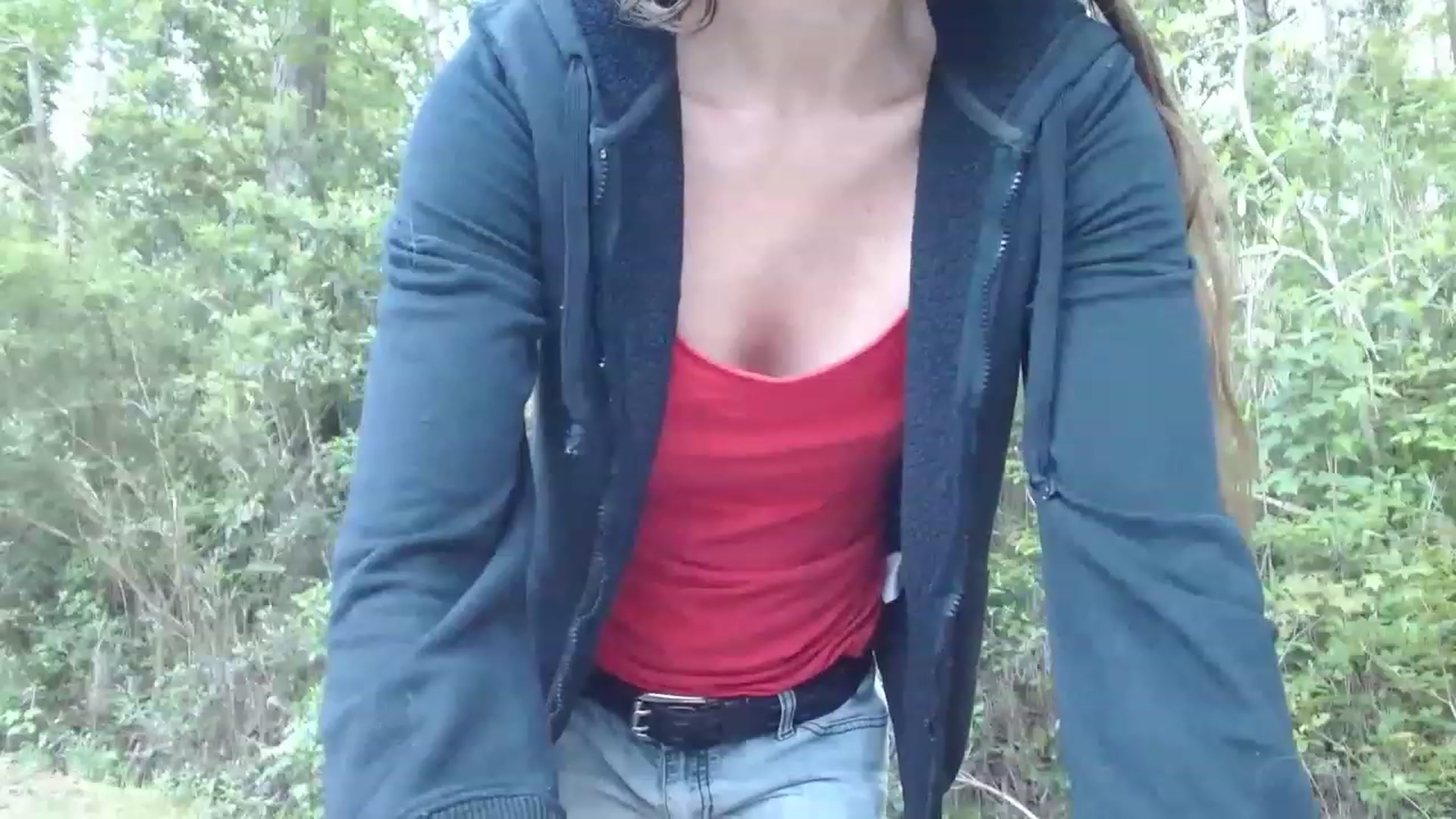 Gallery image thumbnail from GirlOffGrid's myfreecams stream on, 04/16/2023, 23:59 image 1 of 20