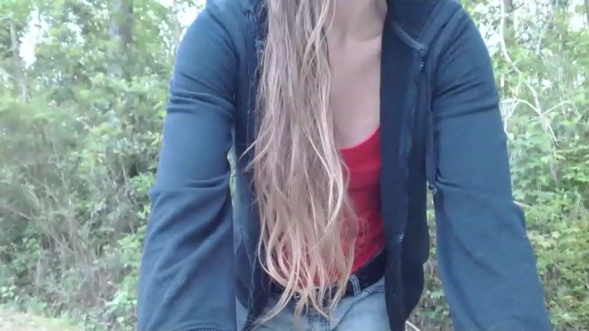 Gallery image thumbnail from GirlOffGrid's myfreecams stream on, 04/16/2023, 23:59 image 2 of 20