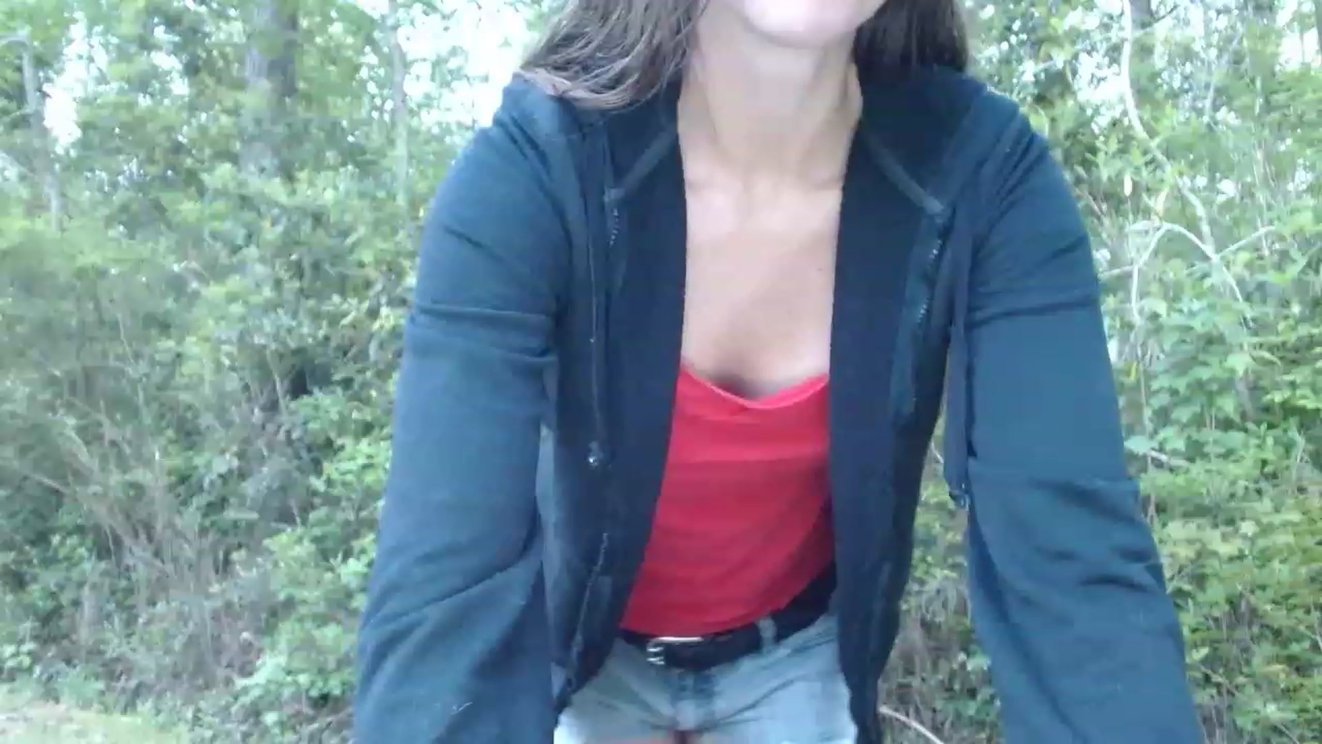 Gallery image thumbnail from GirlOffGrid's myfreecams stream on, 04/16/2023, 23:59 image 10 of 20