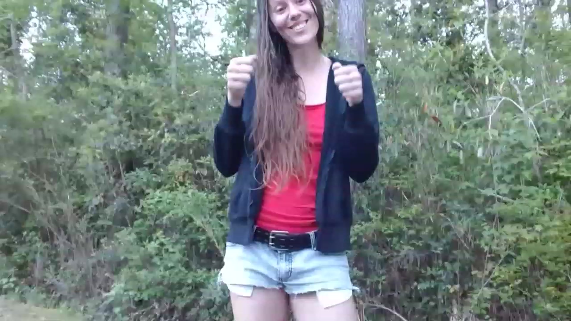 Gallery image thumbnail from GirlOffGrid's myfreecams stream on, 04/16/2023, 23:59 image 3 of 20