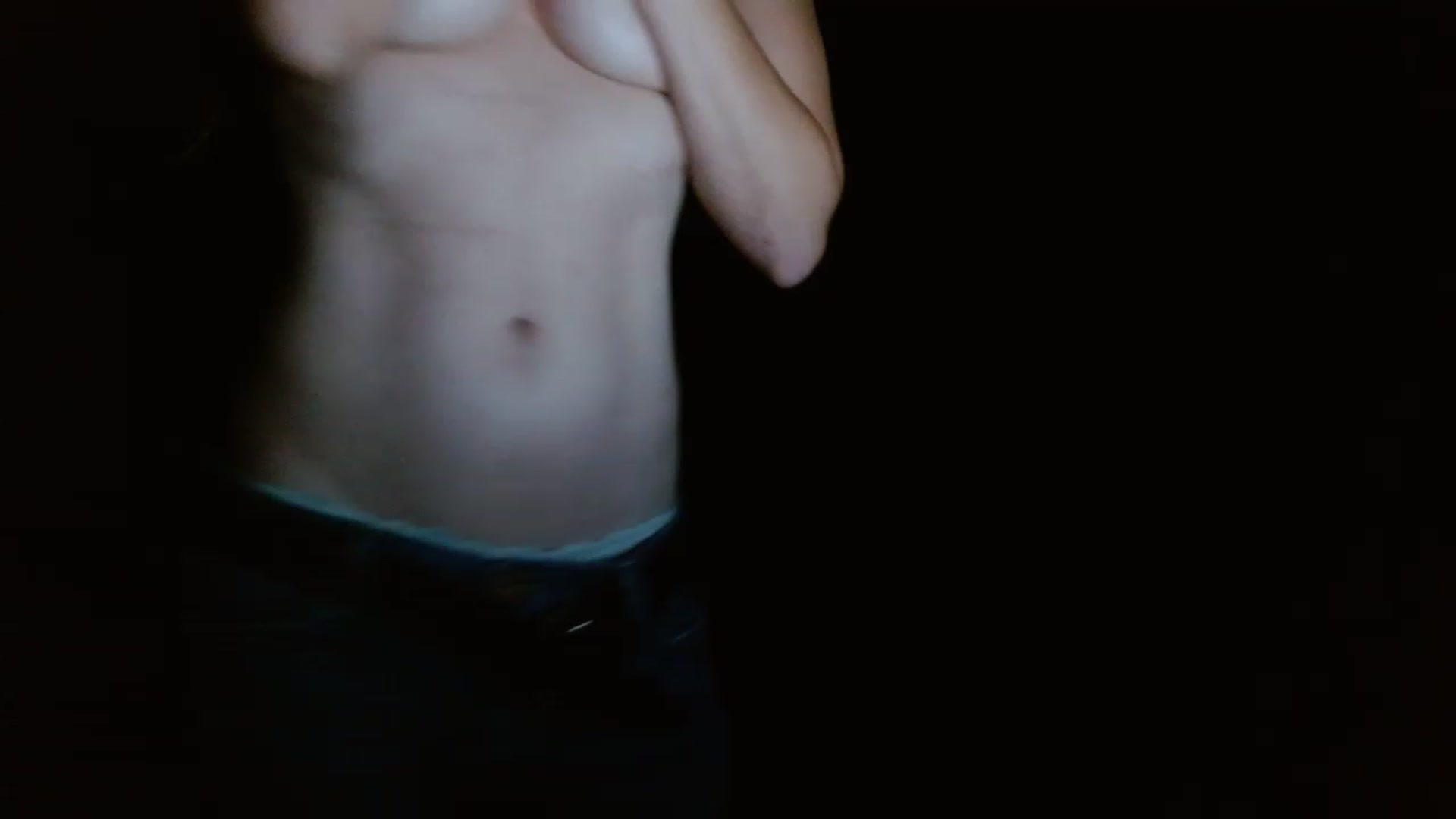 Gallery image thumbnail from GirlOffGrid's myfreecams stream on, 05/16/2023, 05:46 image 6 of 20