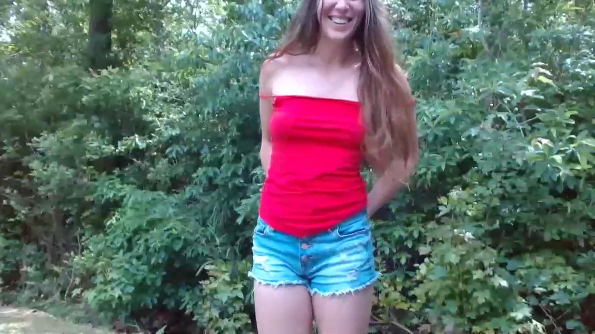 Gallery image thumbnail from GirlOffGrid's myfreecams stream on, 05/23/2023, 19:21 image 11 of 20