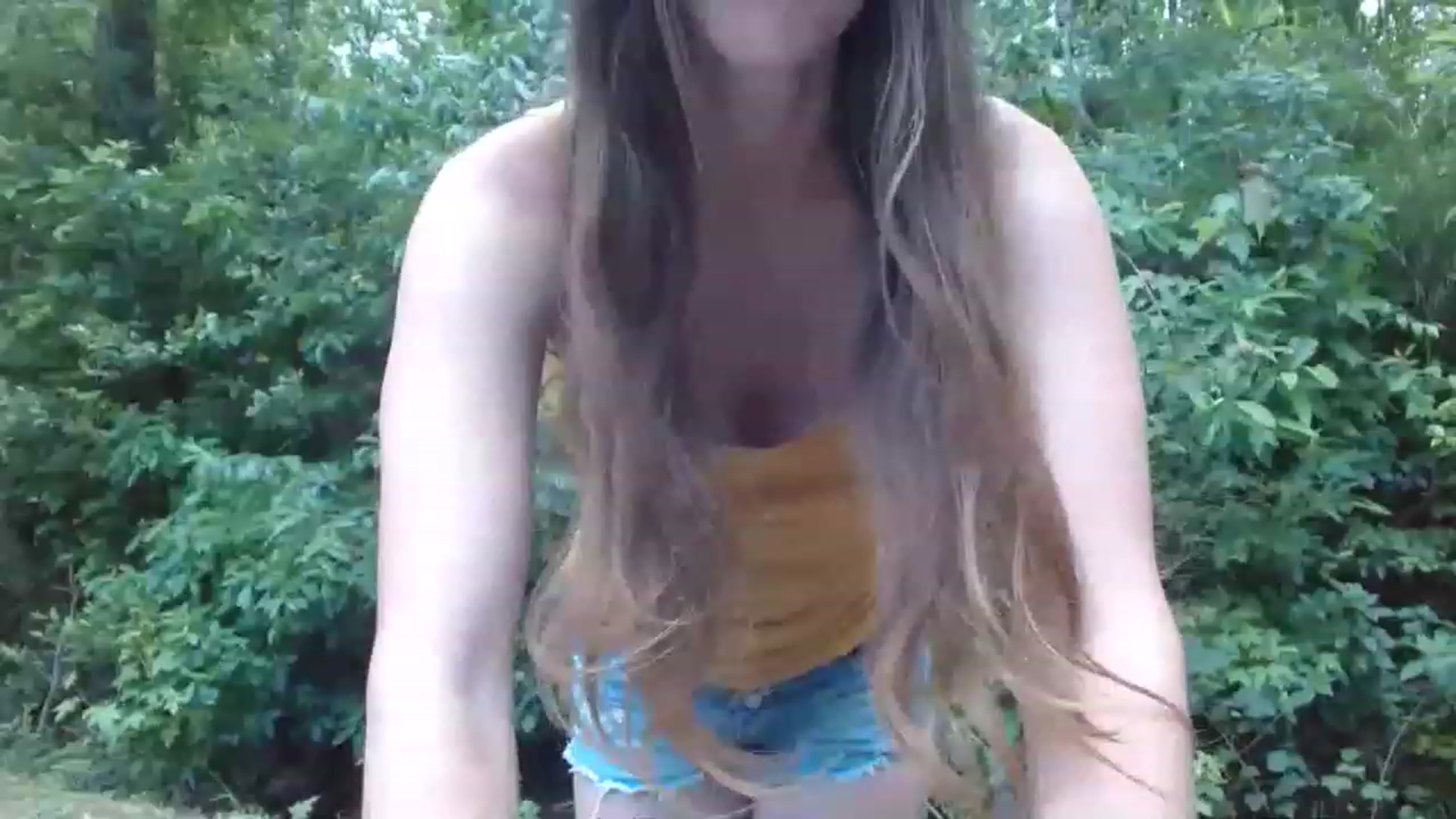 Gallery image thumbnail from GirlOffGrid's myfreecams stream on, 05/24/2023, 19:11 image 9 of 20
