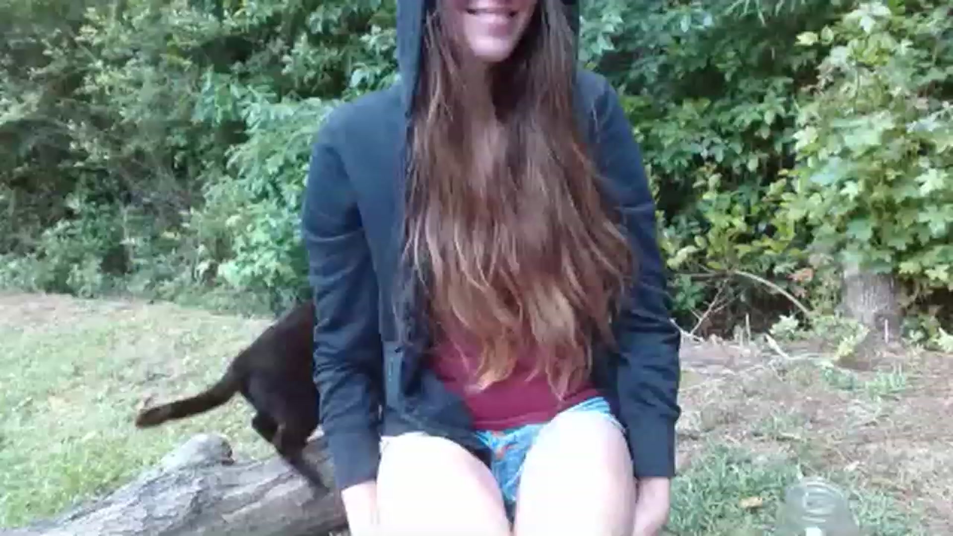Gallery image thumbnail from GirlOffGrid's myfreecams stream on, 05/25/2023, 23:01 image 9 of 20