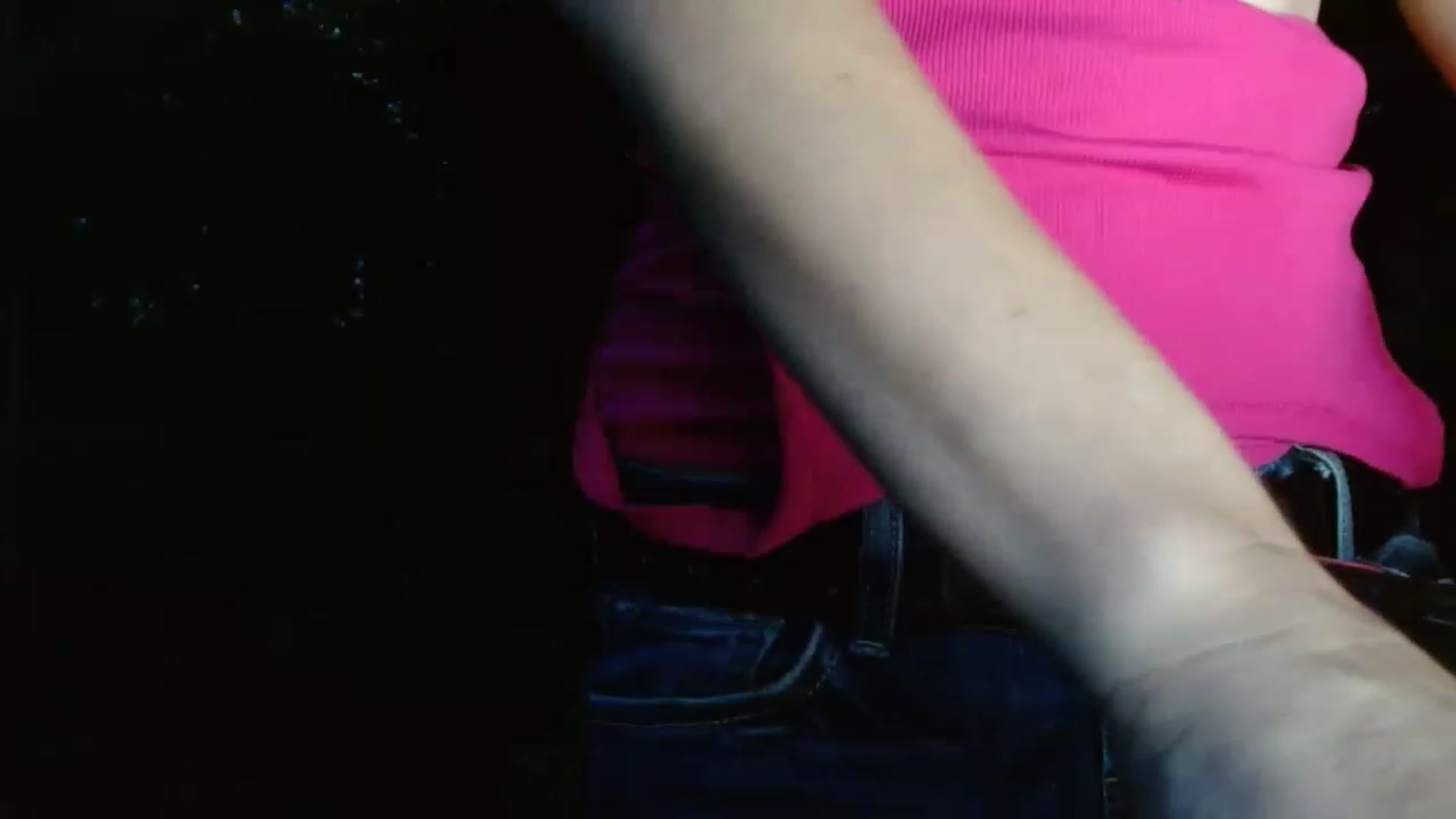 Gallery image thumbnail from GirlOffGrid's myfreecams stream on, 06/27/2023, 01:27 image 4 of 20