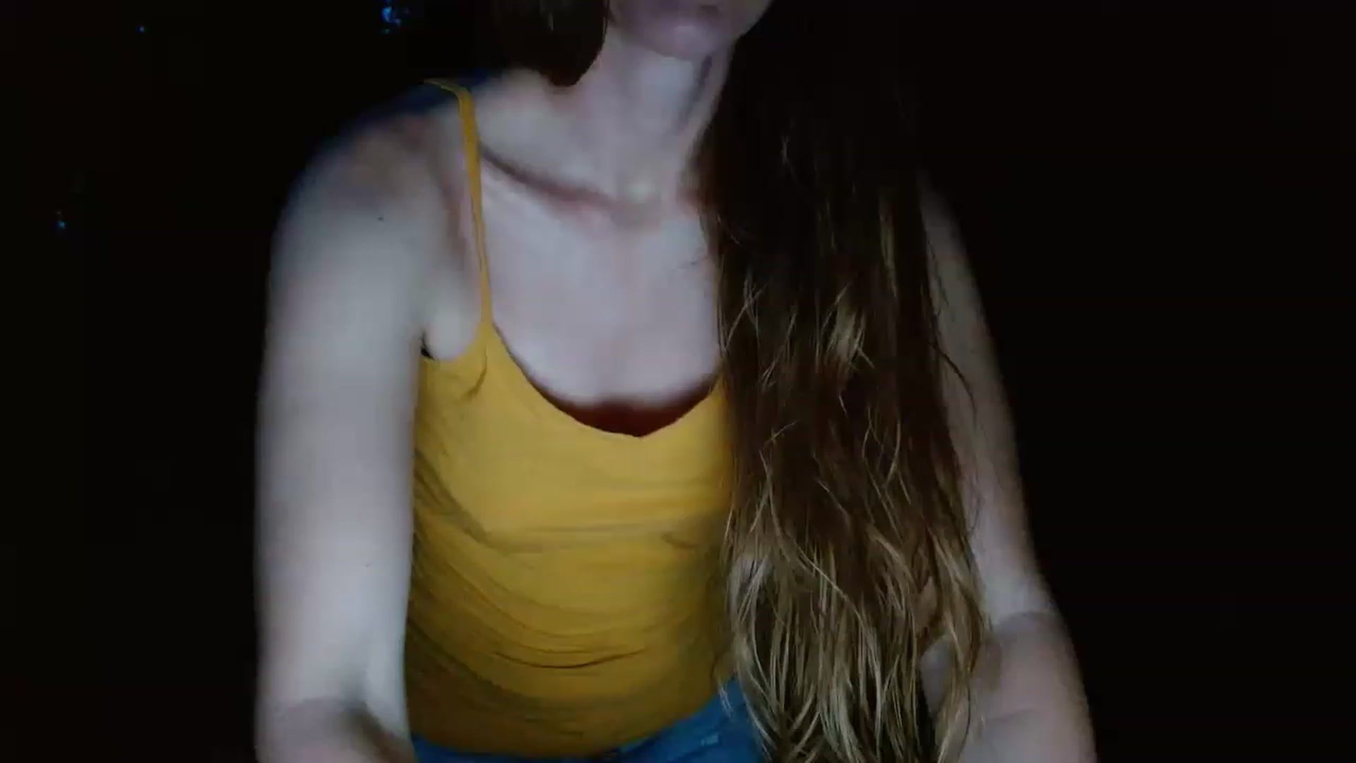 Gallery image thumbnail from GirlOffGrid's myfreecams stream on, 06/29/2023, 01:14 image 3 of 20