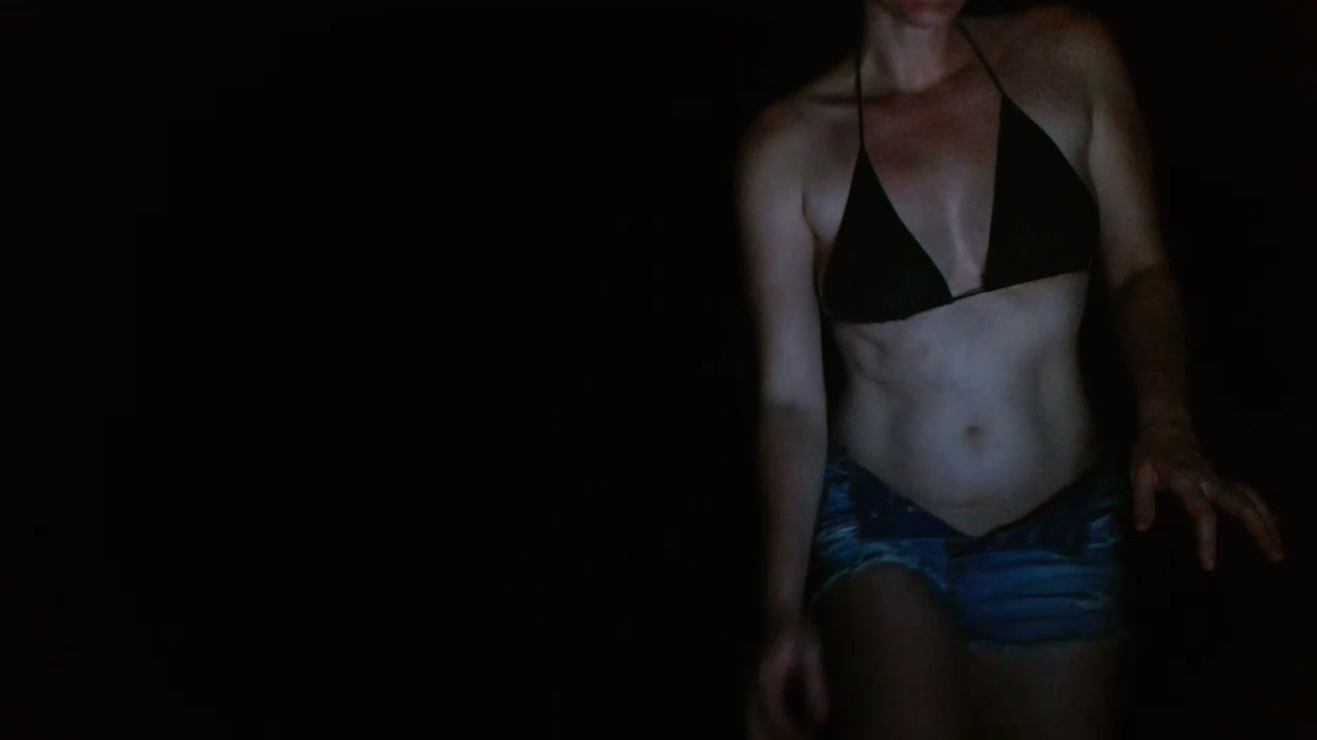 Gallery image thumbnail from GirlOffGrid's myfreecams stream on, 07/16/2023, 01:45 image 16 of 20