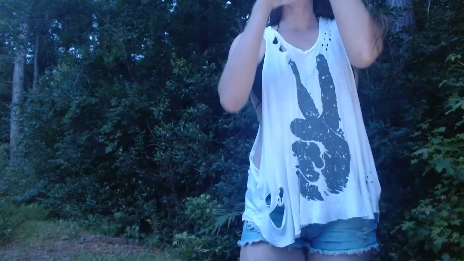 Gallery image thumbnail from GirlOffGrid's myfreecams stream on, 07/16/2023, 01:45 image 8 of 20