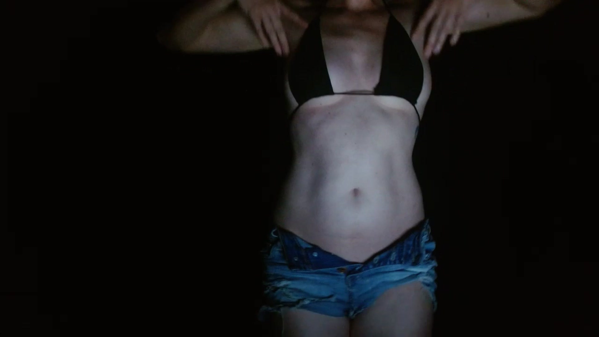 Gallery image thumbnail from GirlOffGrid's myfreecams stream on, 07/16/2023, 02:45 image 10 of 20