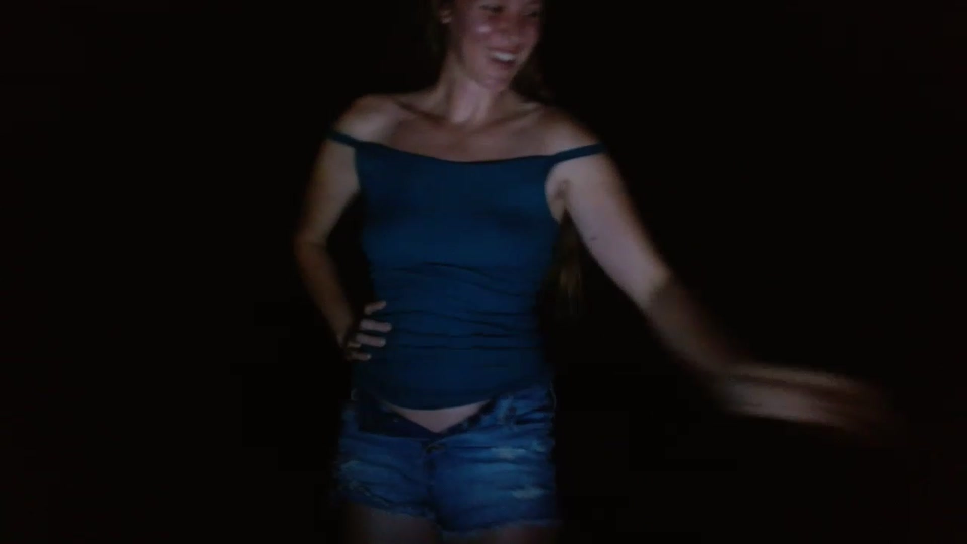Gallery image thumbnail from GirlOffGrid's myfreecams stream on, 07/27/2023, 01:02 image 19 of 20