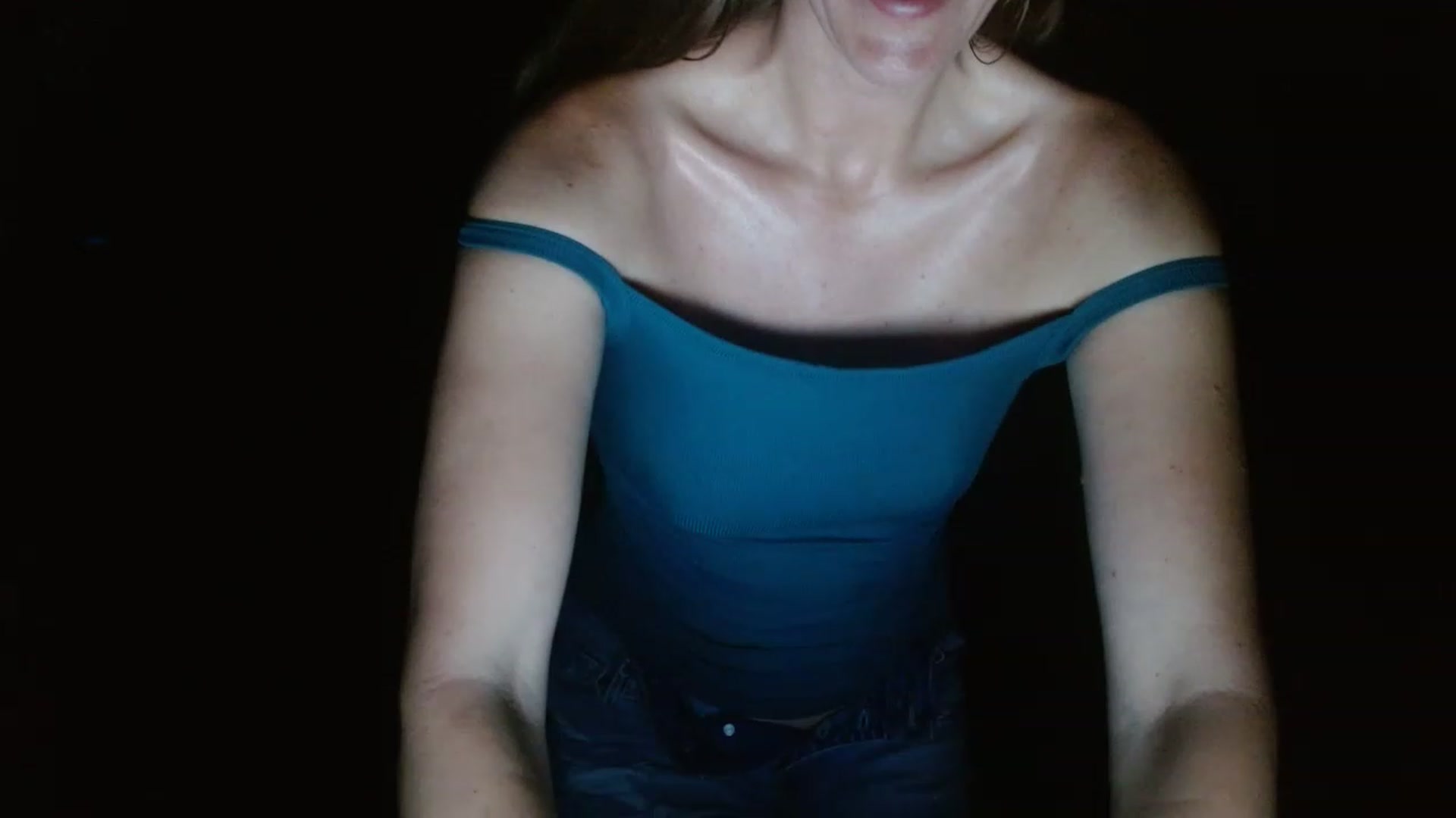 Gallery image thumbnail from GirlOffGrid's myfreecams stream on, 07/27/2023, 01:02 image 4 of 20