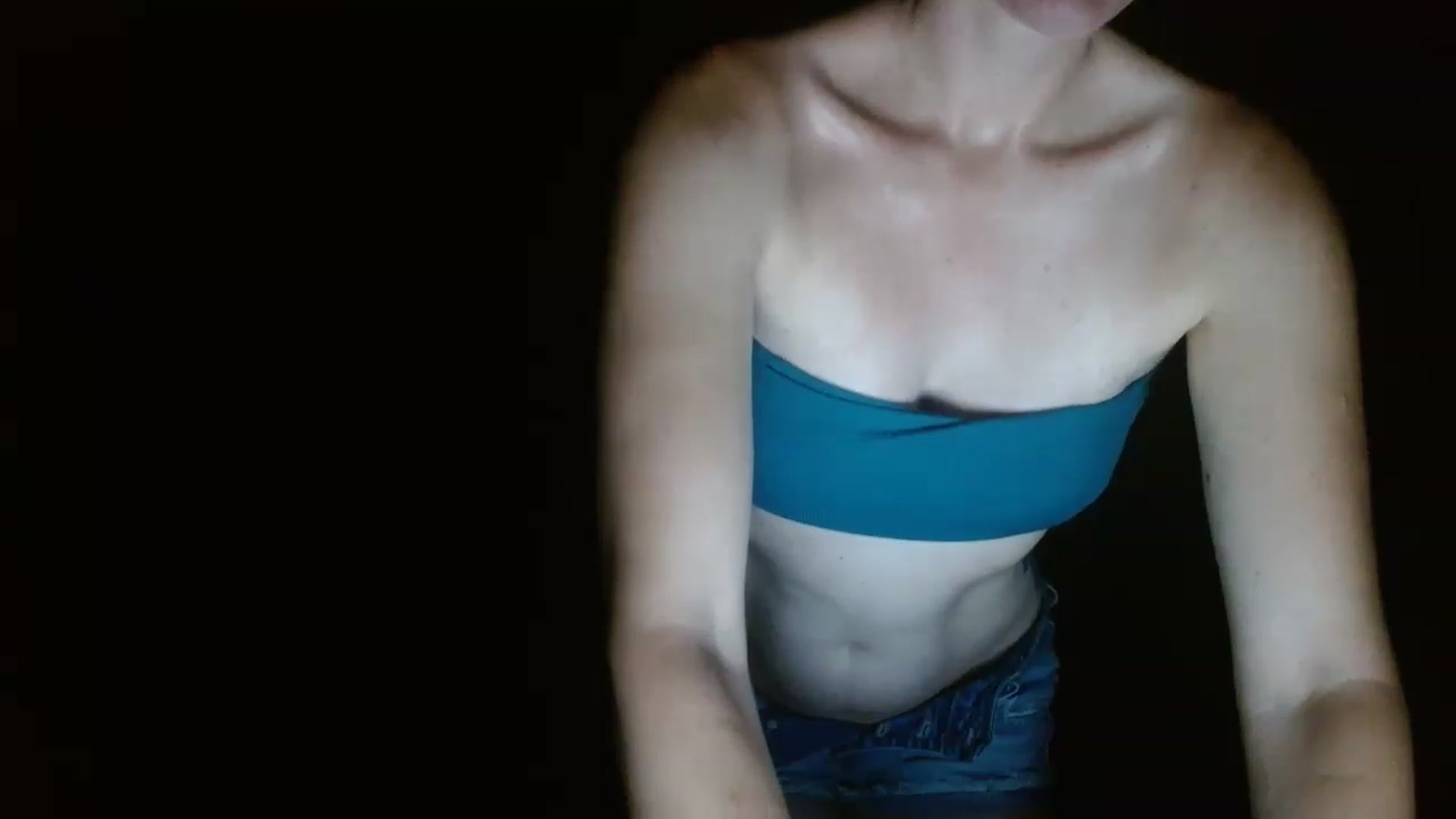 Gallery image thumbnail from GirlOffGrid's myfreecams stream on, 07/27/2023, 02:12 image 8 of 20