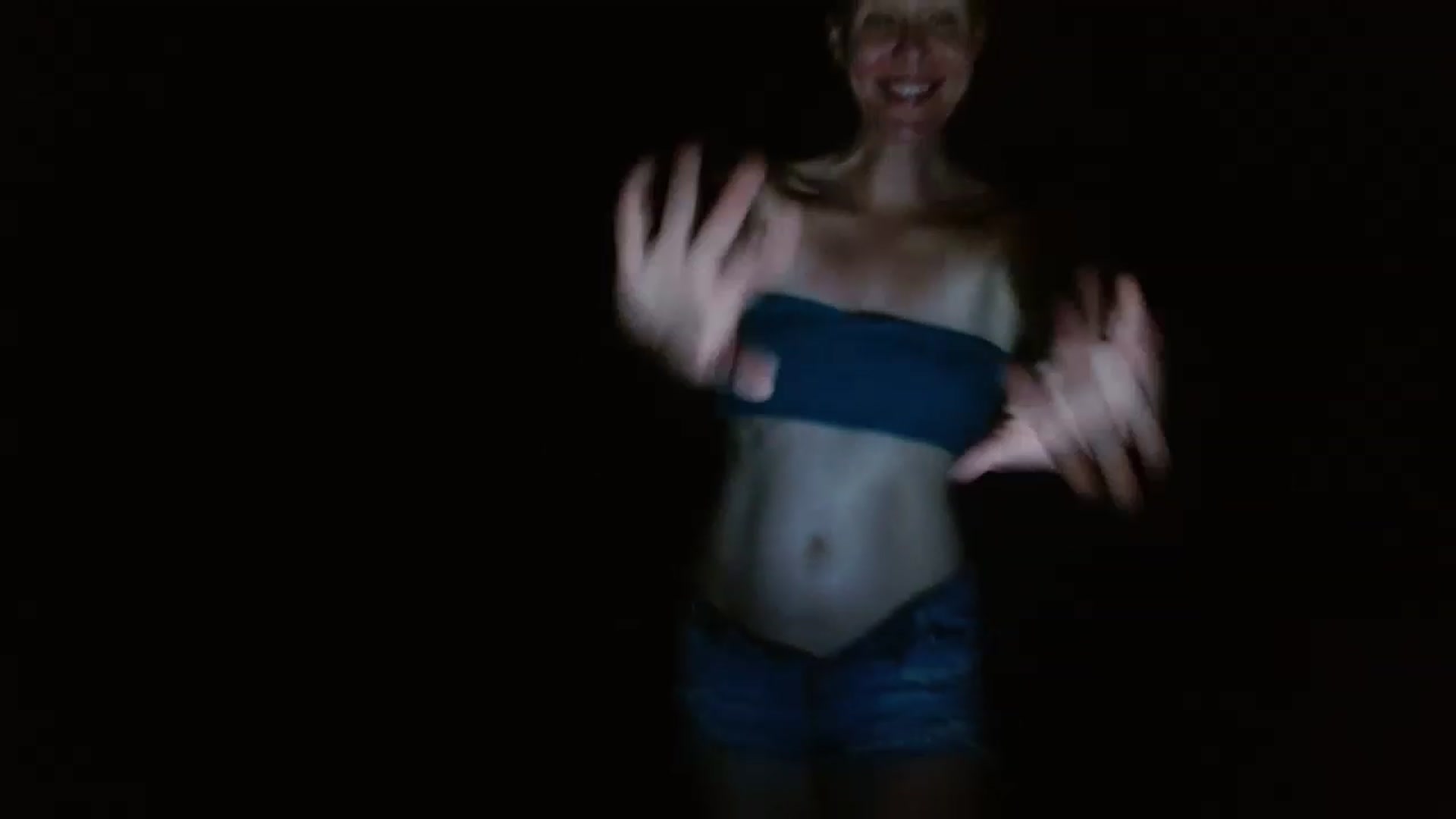 Gallery image thumbnail from GirlOffGrid's myfreecams stream on, 07/27/2023, 02:12 image 11 of 20