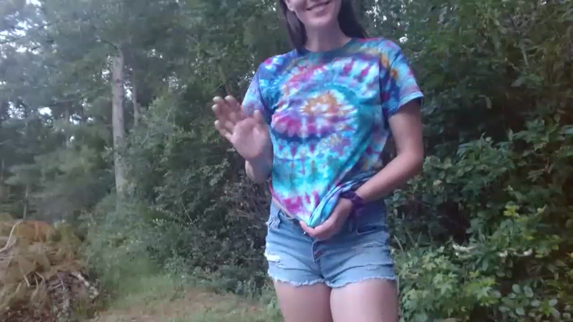 Gallery image thumbnail from GirlOffGrid's myfreecams stream on, 08/10/2023, 24:03 image 8 of 20