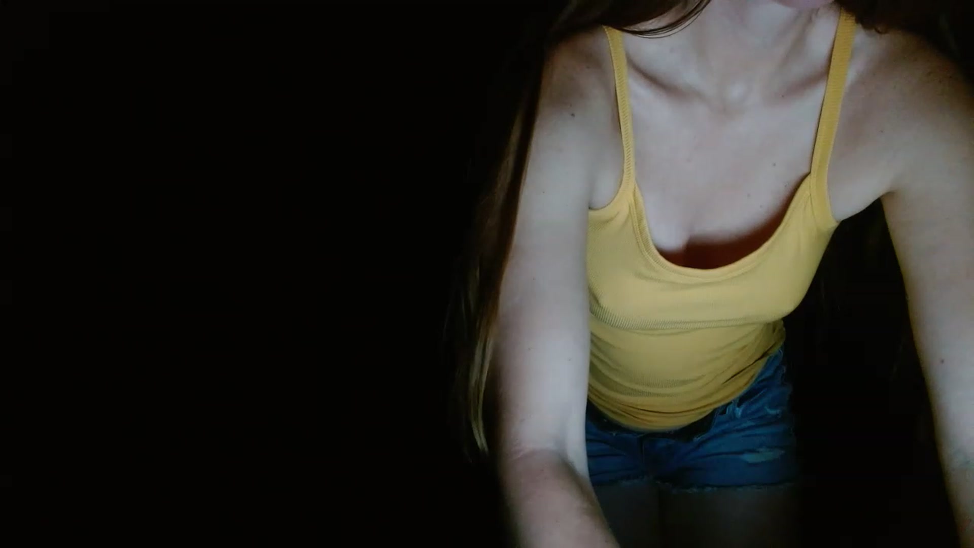 Gallery image thumbnail from GirlOffGrid's myfreecams stream on, 08/23/2023, 02:02 image 4 of 20