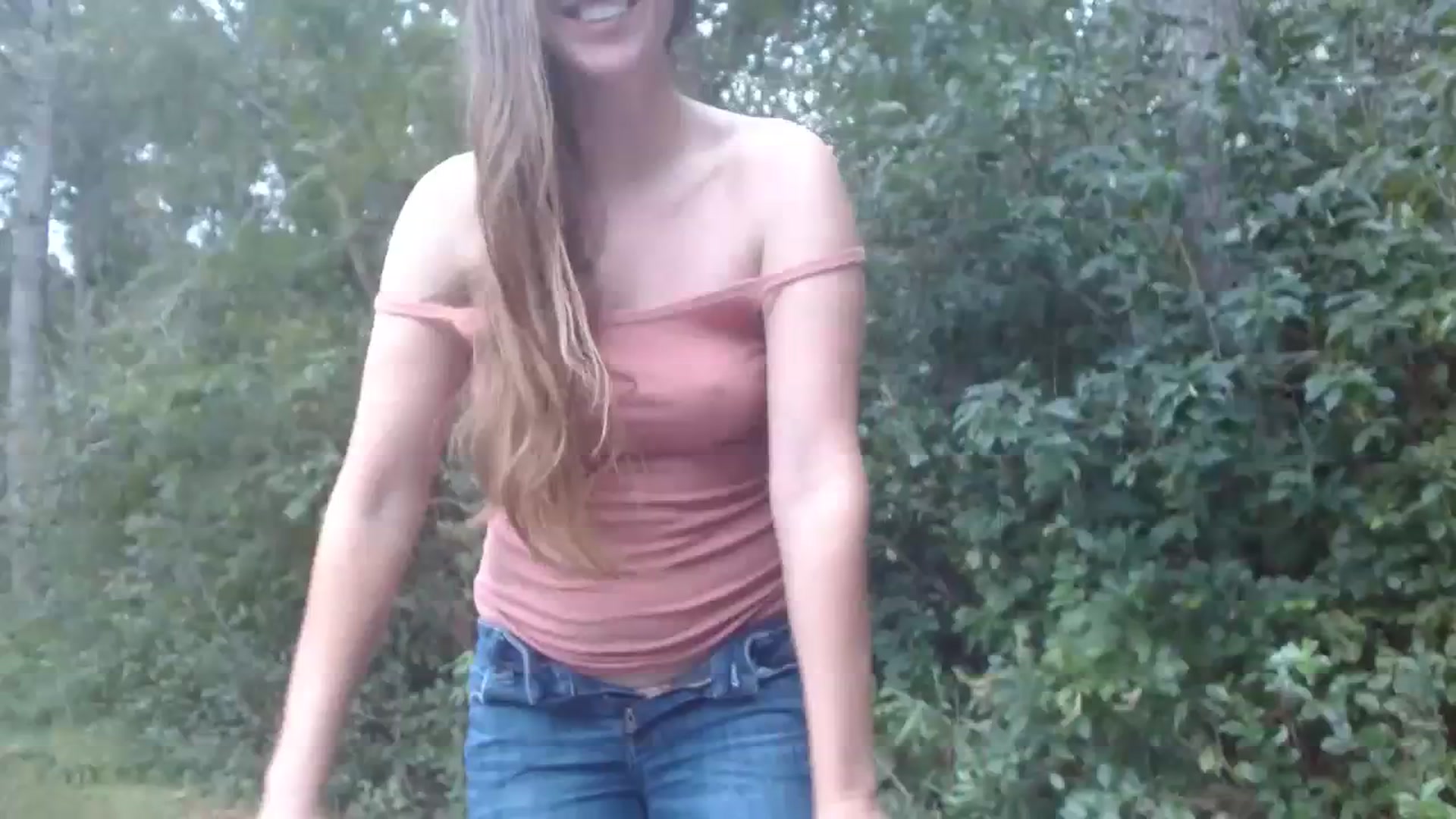 Gallery image thumbnail from GirlOffGrid's myfreecams stream on, 09/27/2023, 22:07 image 13 of 20