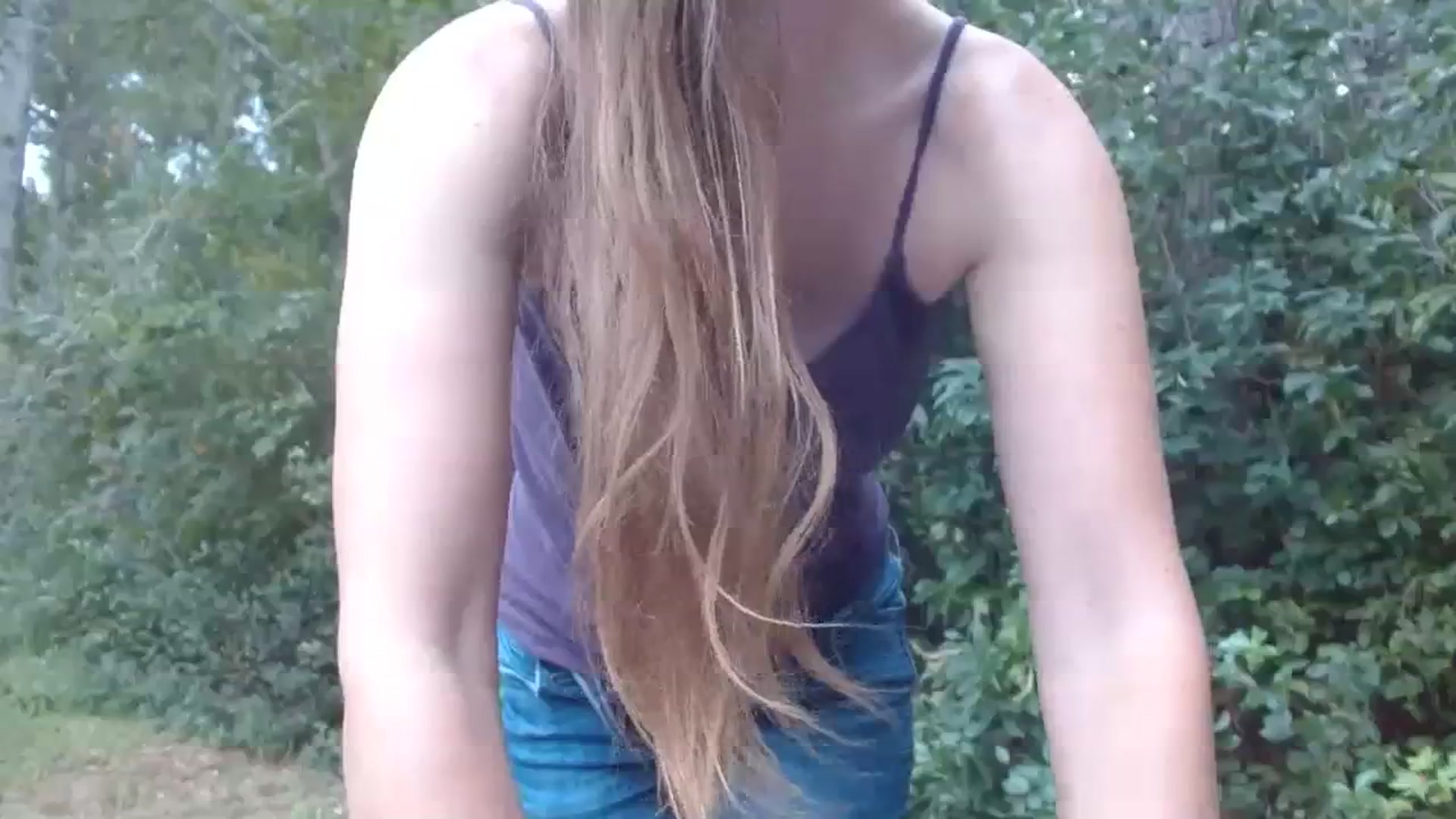 Gallery image thumbnail from GirlOffGrid's myfreecams stream on, 09/28/2023, 21:24 image 10 of 20
