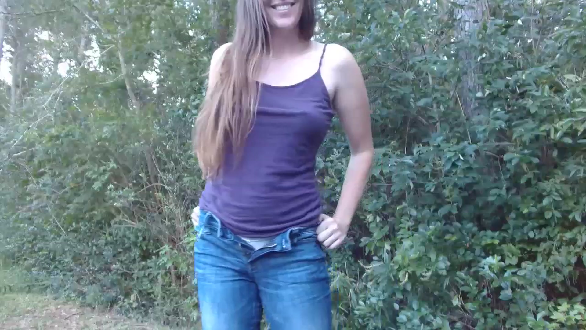 Gallery image thumbnail from GirlOffGrid's myfreecams stream on, 09/28/2023, 21:45 image 20 of 20