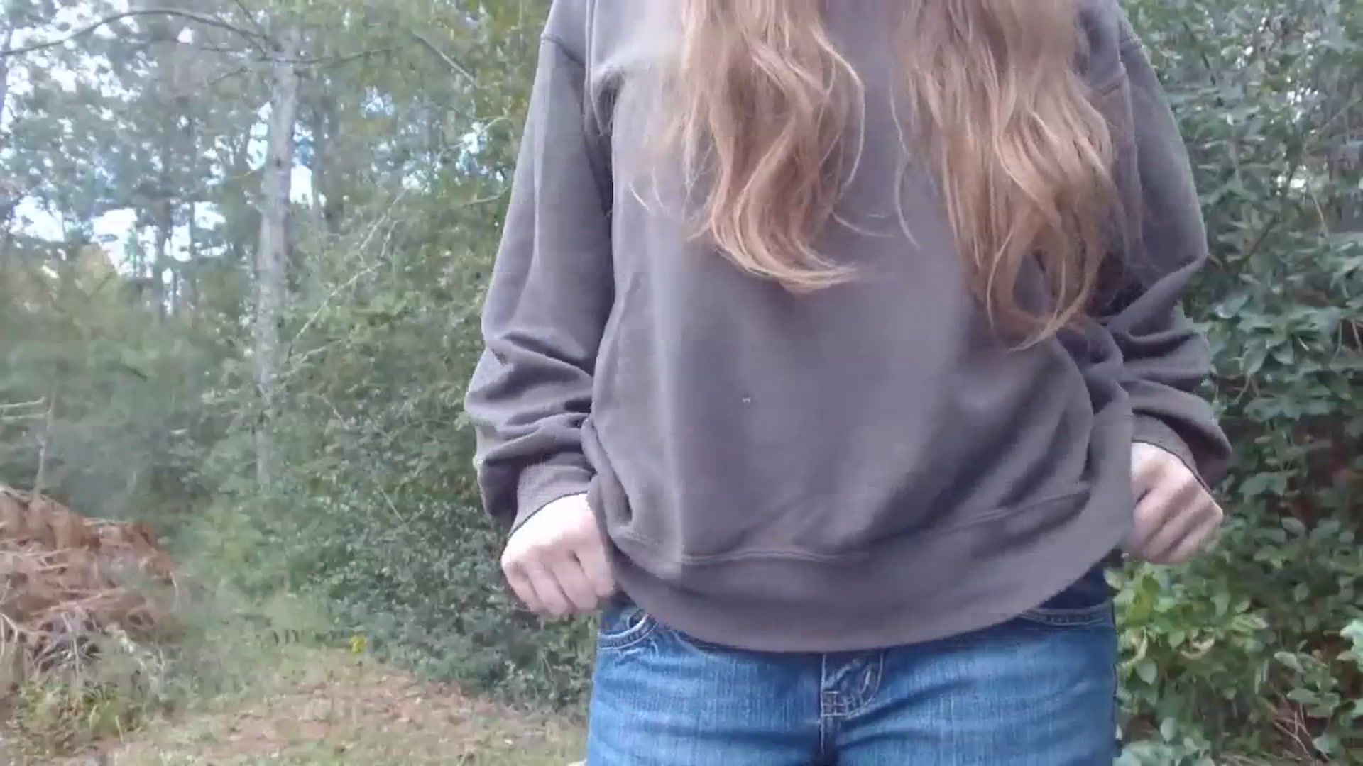 Gallery image thumbnail from GirlOffGrid's myfreecams stream on, 10/16/2023, 21:25 image 2 of 20