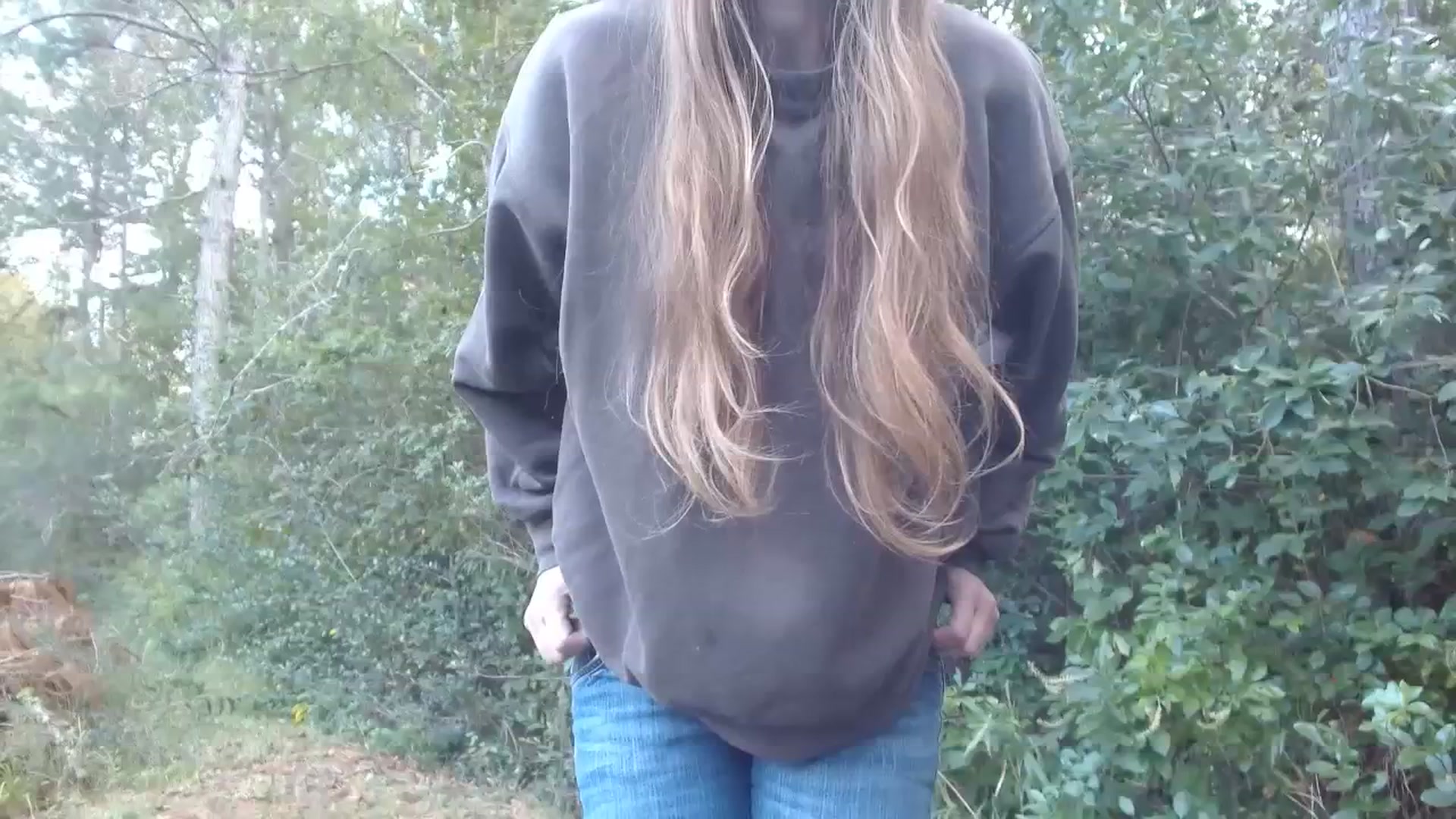 Gallery image thumbnail from GirlOffGrid's myfreecams stream on, 10/16/2023, 21:49 image 1 of 20