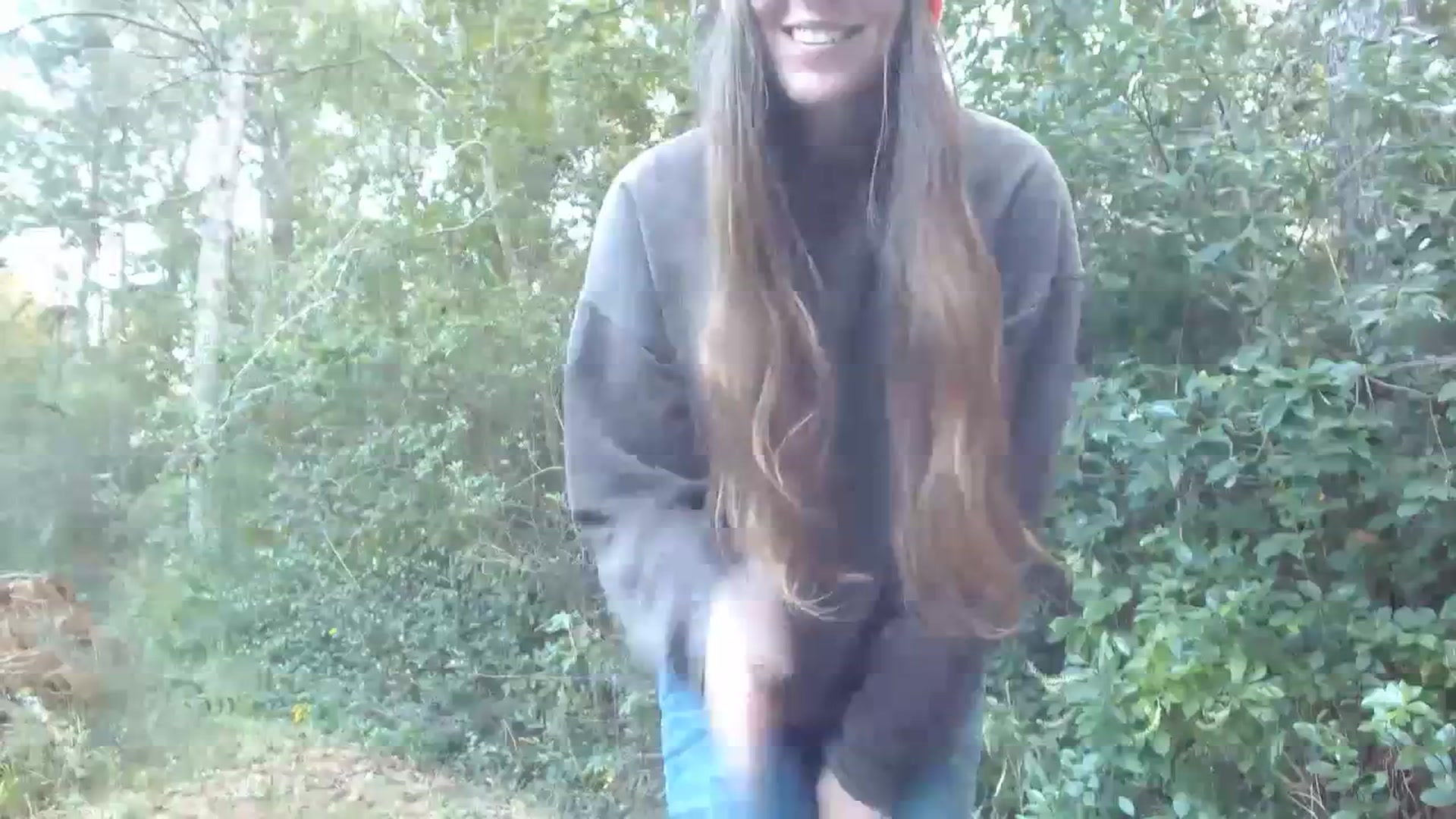 Gallery image thumbnail from GirlOffGrid's myfreecams stream on, 10/16/2023, 21:49 image 15 of 20