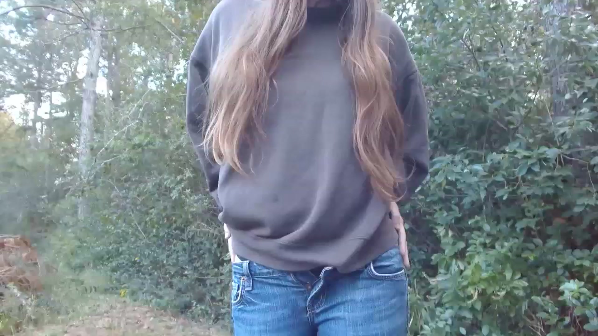 Gallery image thumbnail from GirlOffGrid's myfreecams stream on, 10/16/2023, 21:49 image 9 of 20