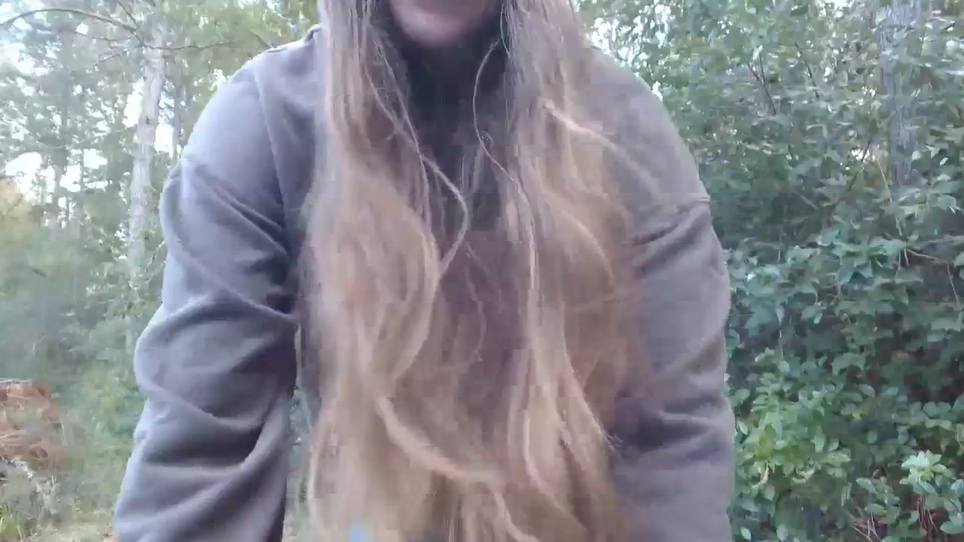 Gallery image thumbnail from GirlOffGrid's myfreecams stream on, 10/16/2023, 21:49 image 7 of 20