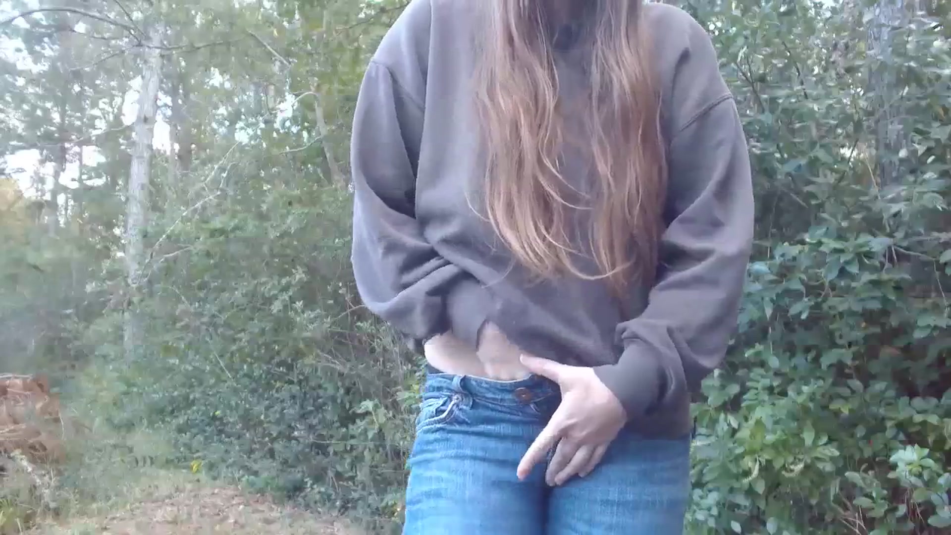 Gallery image thumbnail from GirlOffGrid's myfreecams stream on, 10/16/2023, 21:49 image 5 of 20