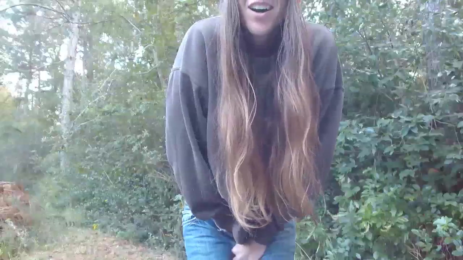Gallery image thumbnail from GirlOffGrid's myfreecams stream on, 10/16/2023, 21:49 image 3 of 20