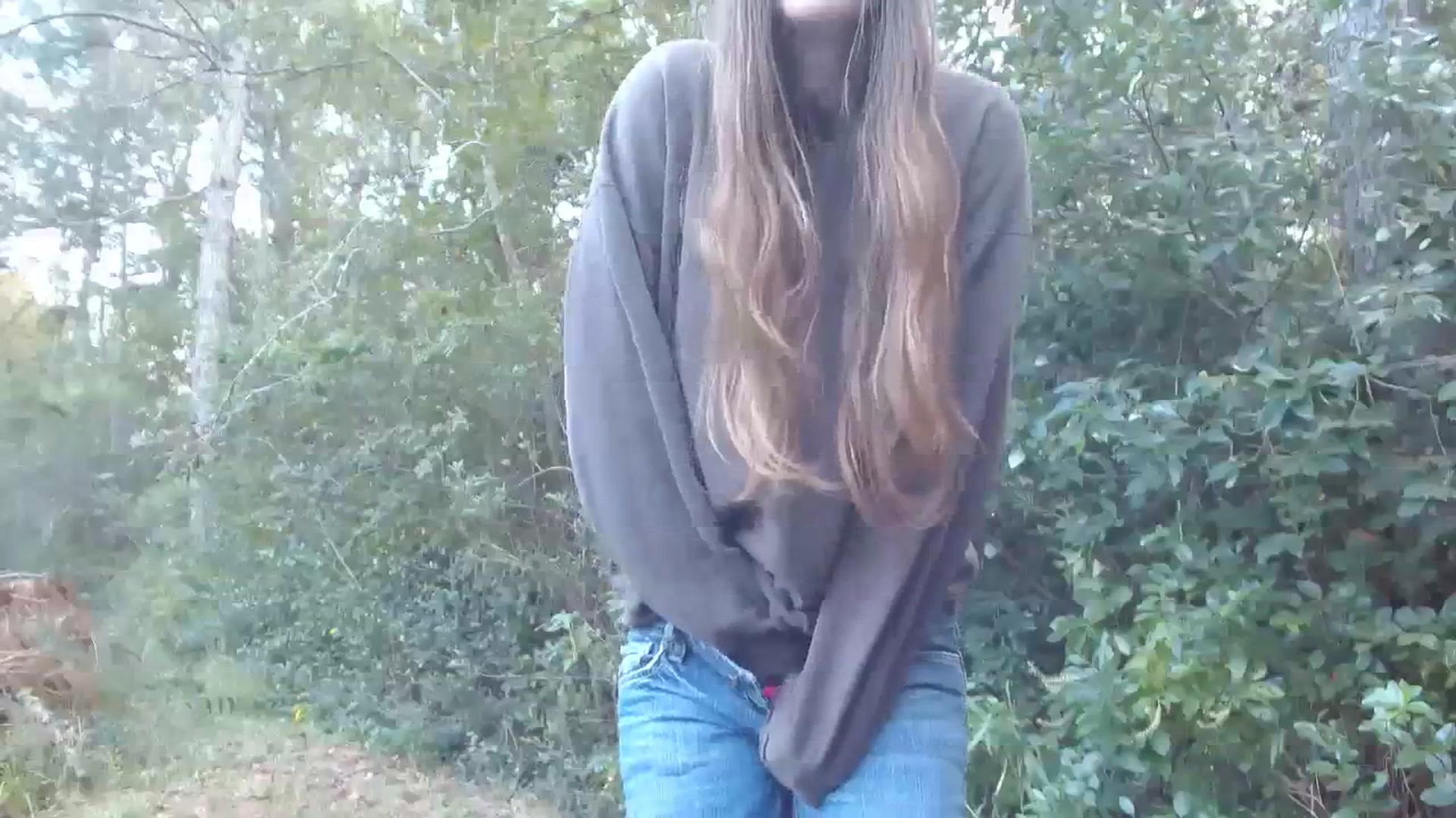 Gallery image thumbnail from GirlOffGrid's myfreecams stream on, 10/16/2023, 21:49 image 13 of 20