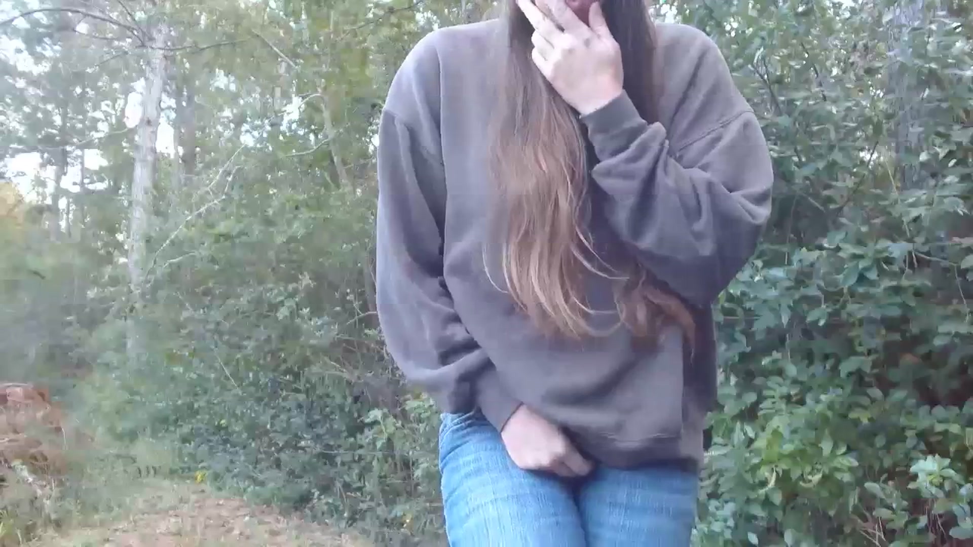 Gallery image thumbnail from GirlOffGrid's myfreecams stream on, 10/16/2023, 21:49 image 4 of 20