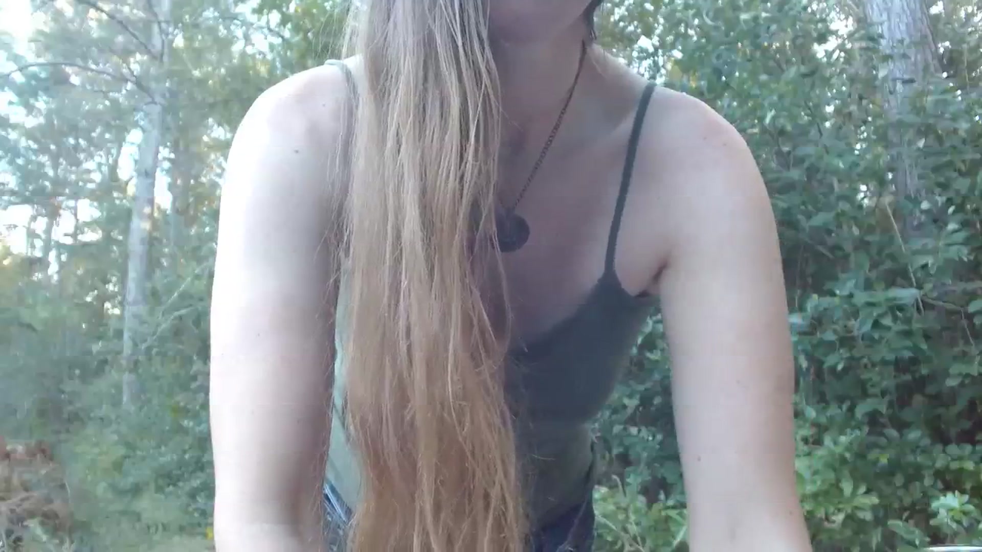 Gallery image thumbnail from GirlOffGrid's myfreecams stream on, 10/18/2023, 22:08 image 20 of 20