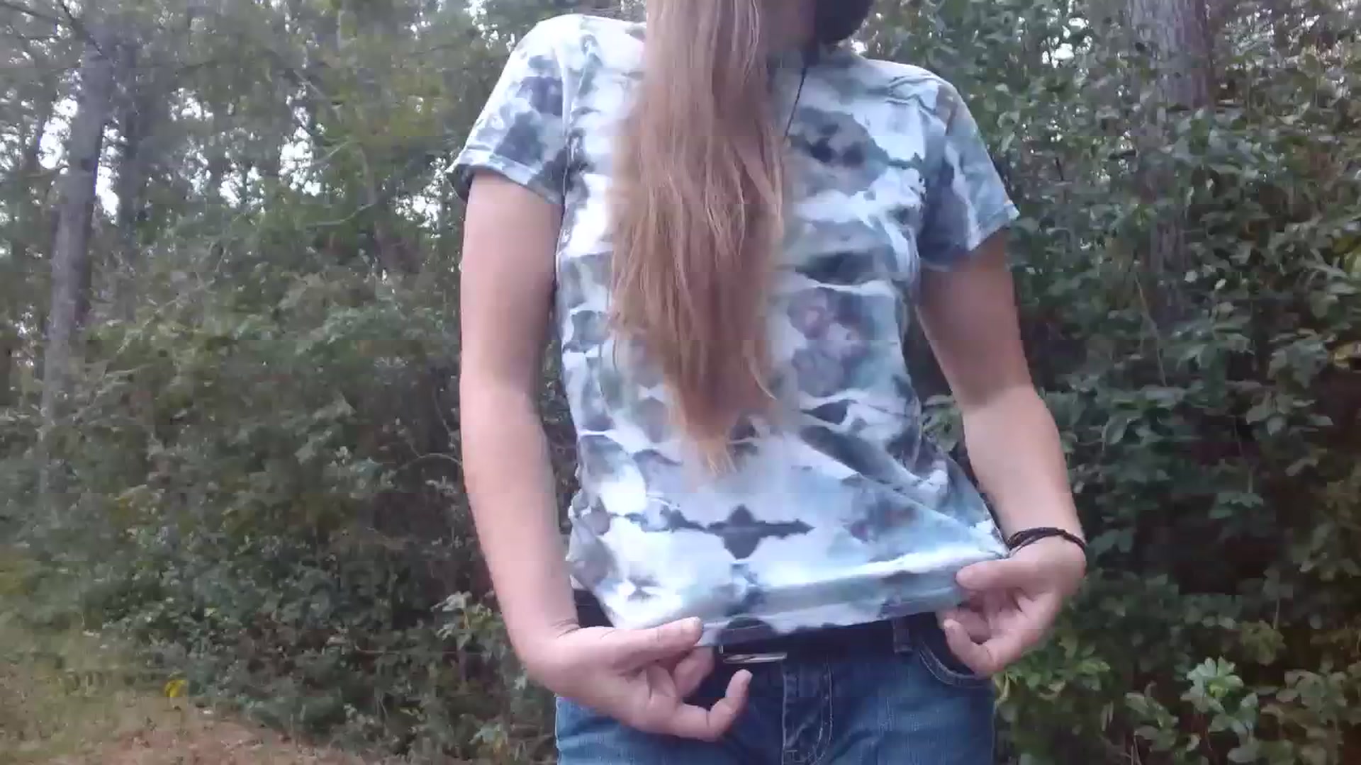 Gallery image thumbnail from GirlOffGrid's myfreecams stream on, 10/19/2023, 16:29 image 4 of 20
