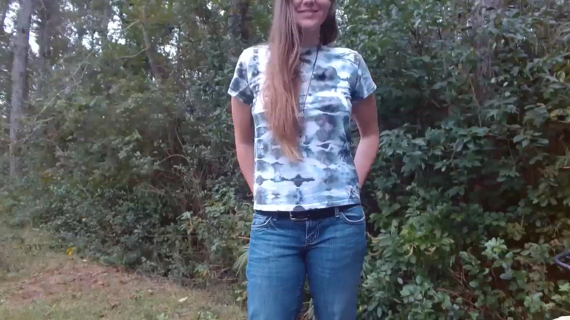 Gallery image thumbnail from GirlOffGrid's myfreecams stream on, 10/19/2023, 16:29 image 9 of 20