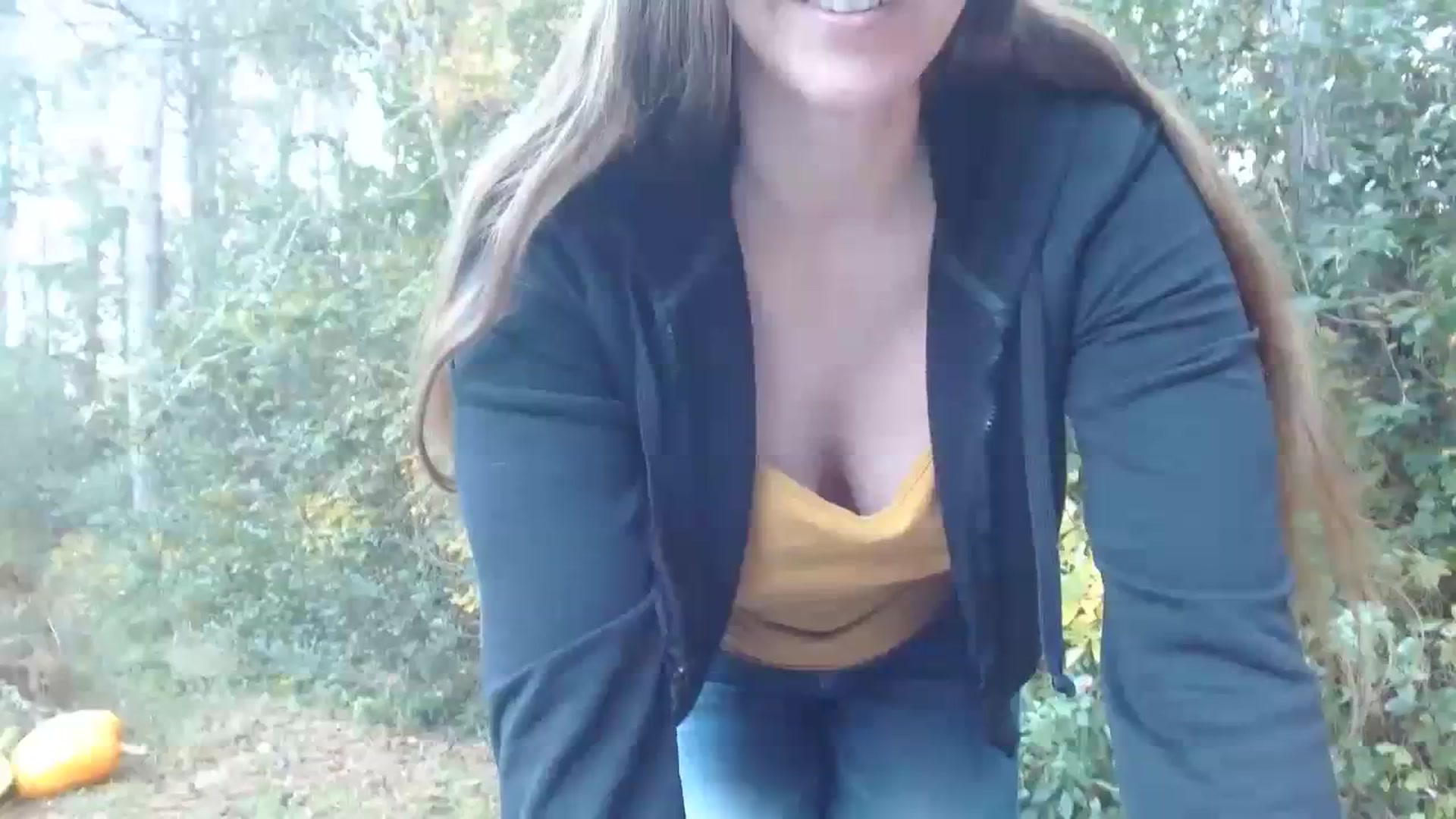 Gallery image thumbnail from GirlOffGrid's myfreecams stream on, 11/08/2023, 22:03 image 9 of 20