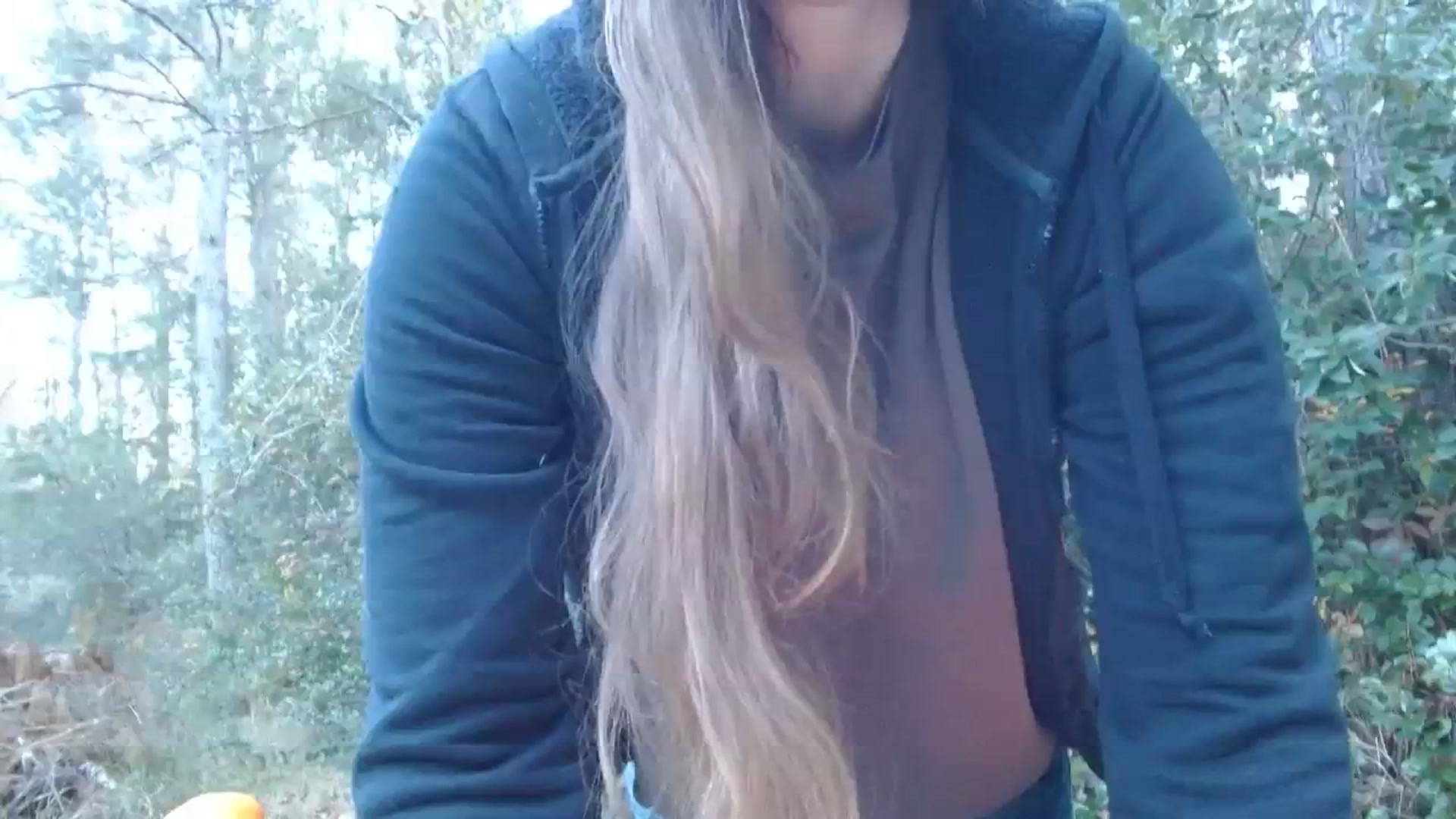 Gallery image thumbnail from GirlOffGrid's myfreecams stream on, 11/13/2023, 22:25 image 9 of 20