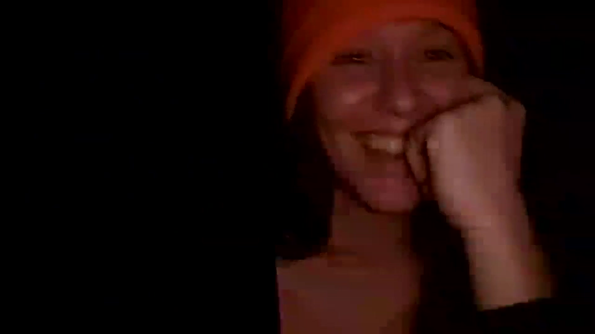 Gallery image thumbnail from GirlOffGrid's myfreecams stream on, 11/15/2023, 23:13 image 10 of 20