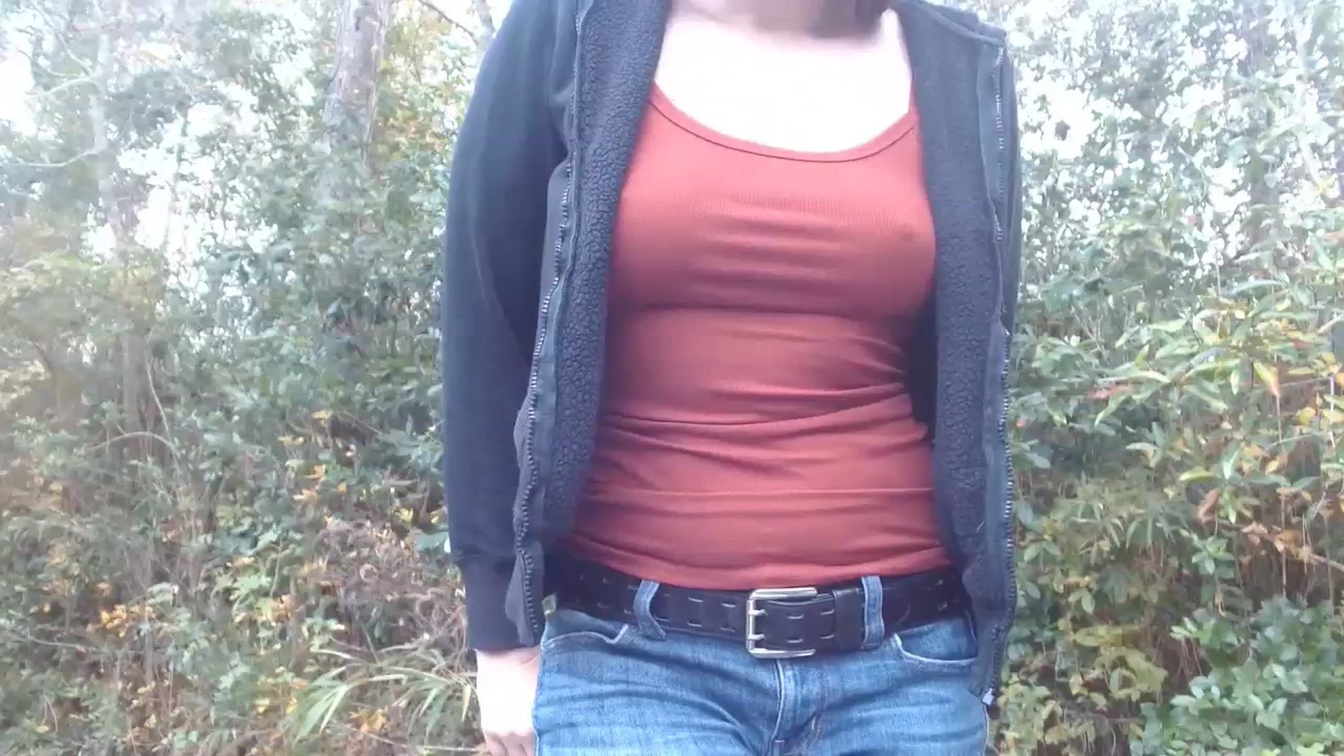 Gallery image thumbnail from GirlOffGrid's myfreecams stream on, 11/16/2023, 21:33 image 17 of 20