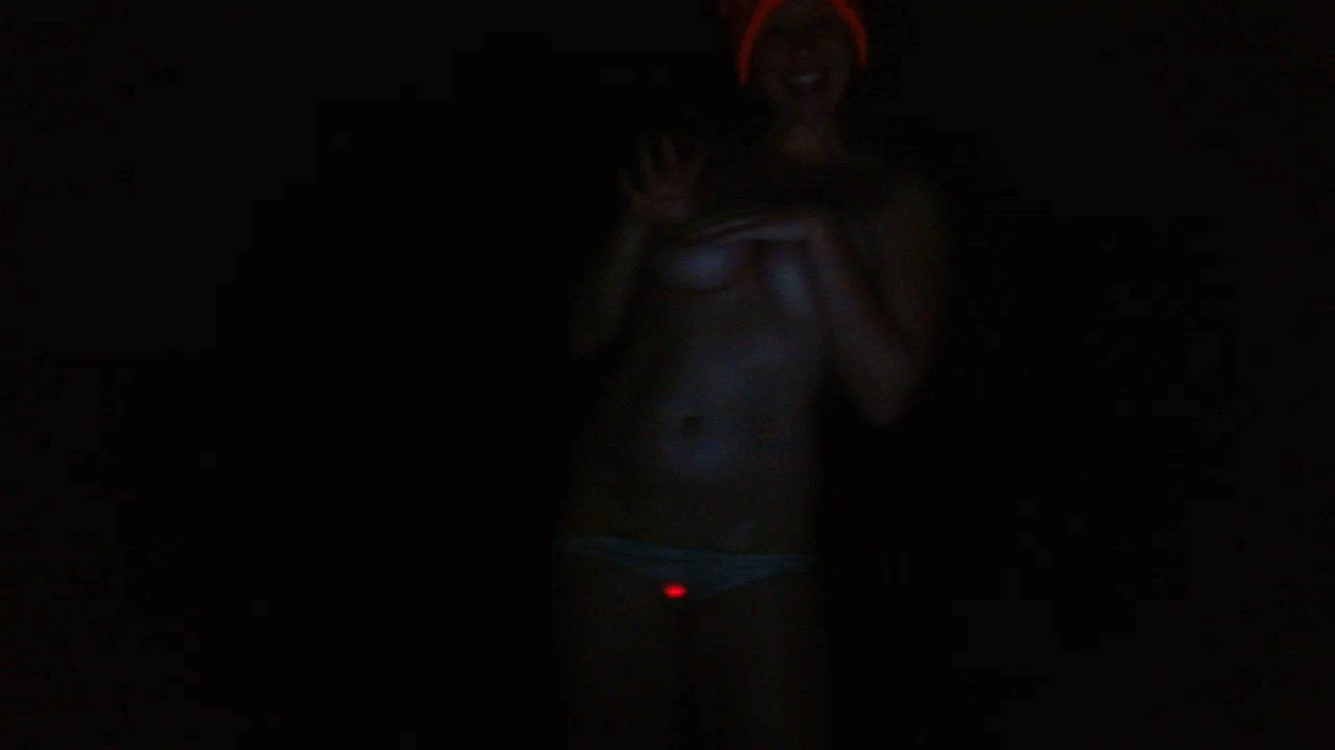 Gallery image thumbnail from GirlOffGrid's myfreecams stream on, 11/16/2023, 23:31 image 18 of 20