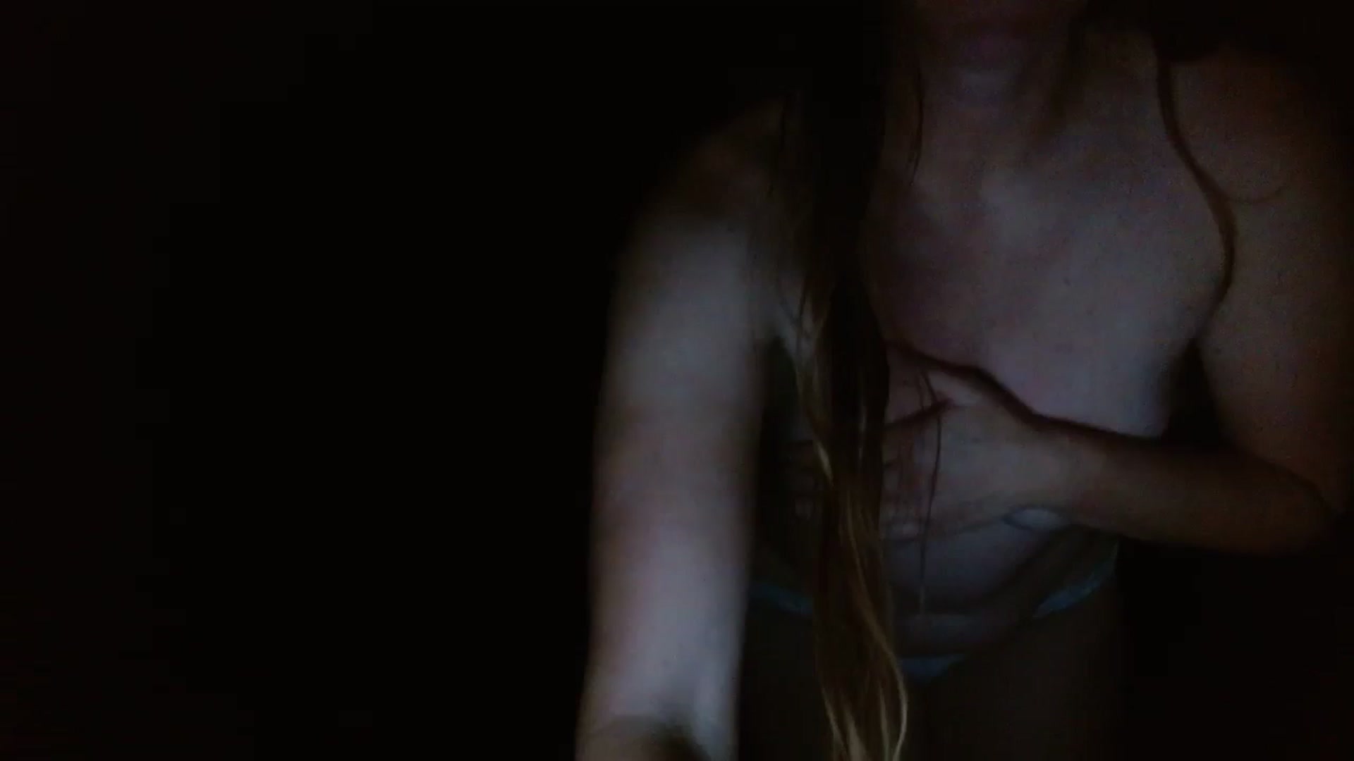 Gallery image thumbnail from GirlOffGrid's myfreecams stream on, 11/16/2023, 23:44 image 3 of 20